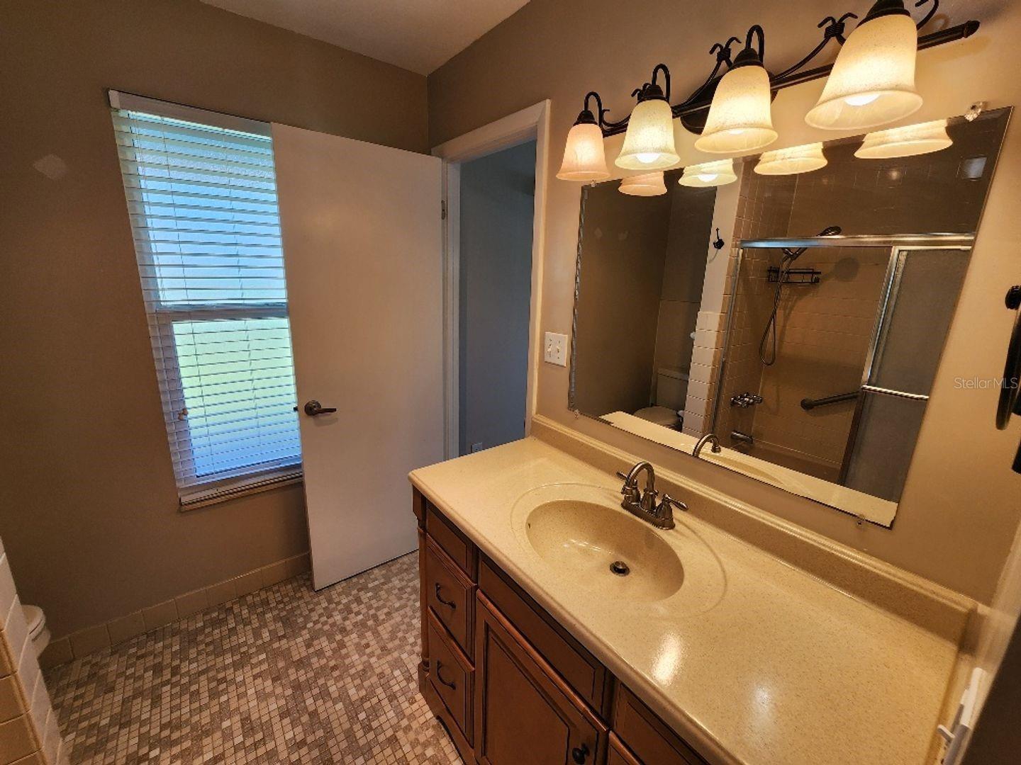 SILVER SANDS SEC A - Residential Lease