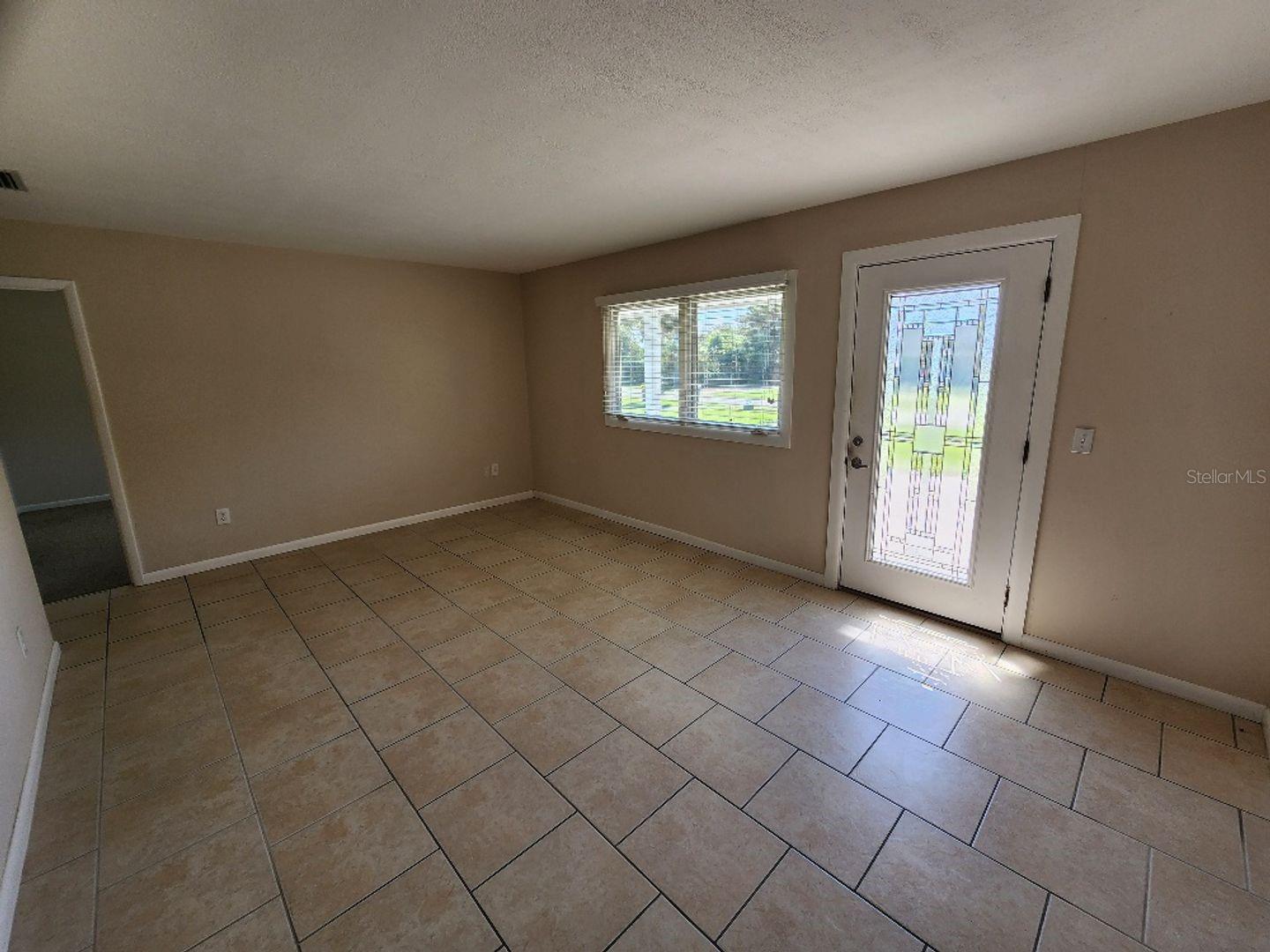 SILVER SANDS SEC A - Residential Lease