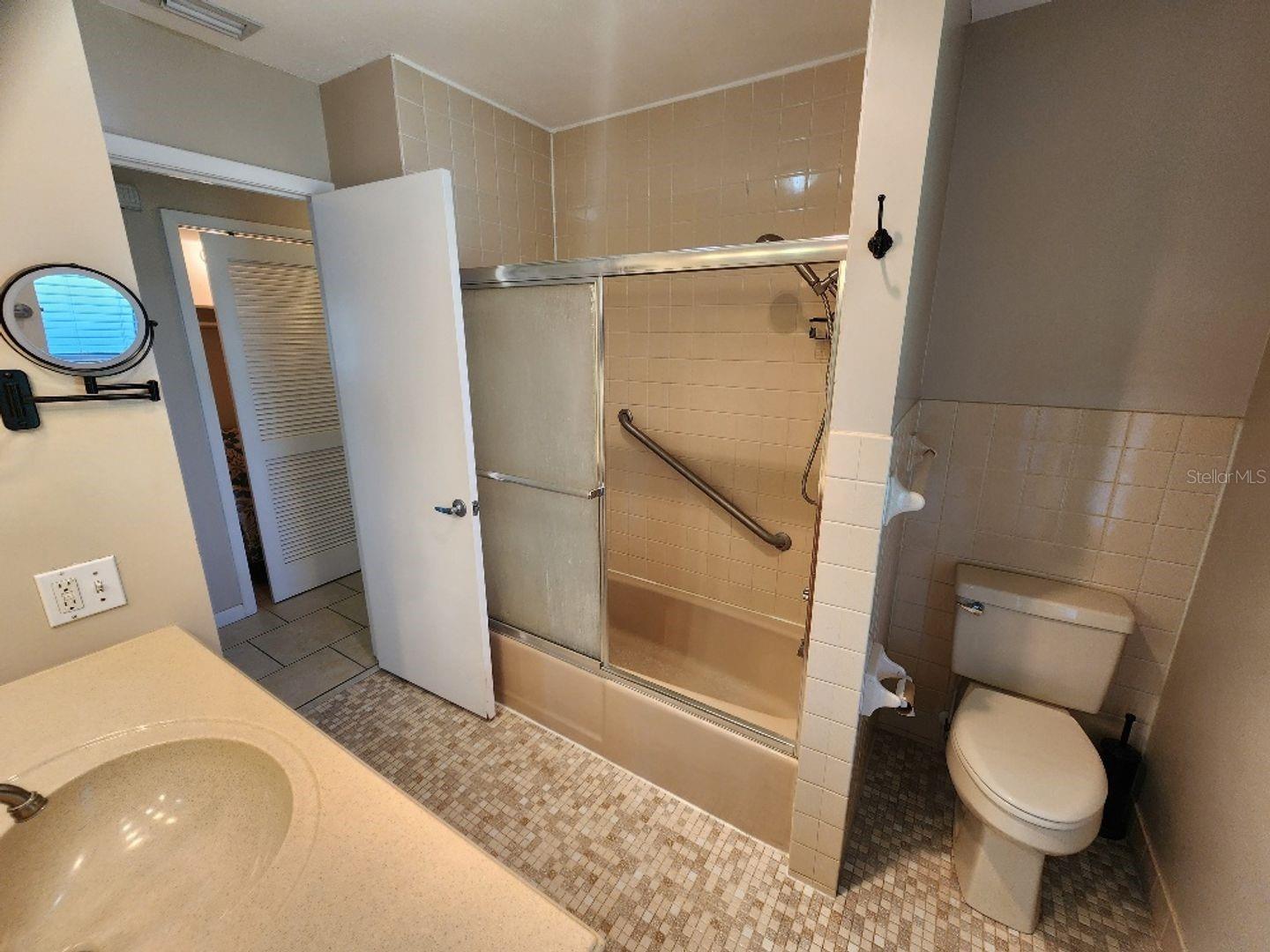 SILVER SANDS SEC A - Residential Lease