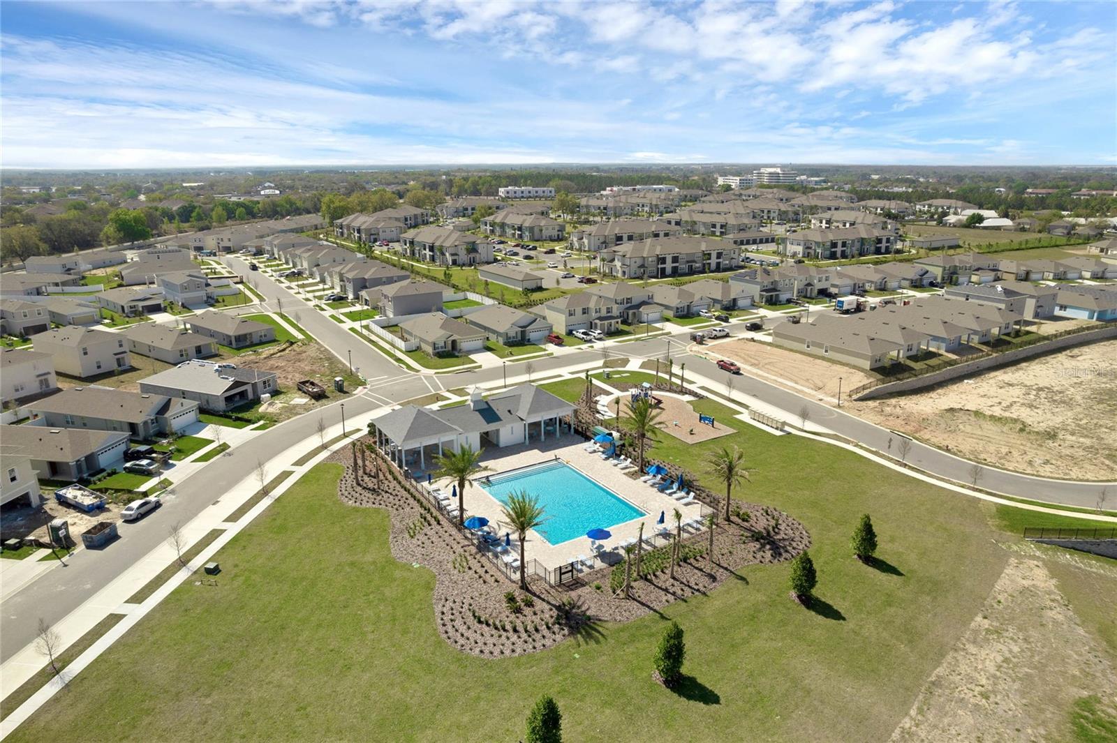 AVALON PARK TAVARES - Residential