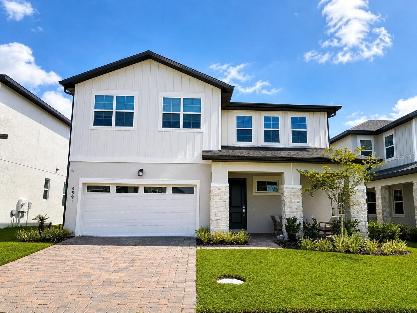 4891 SHADY PINES DRIVE