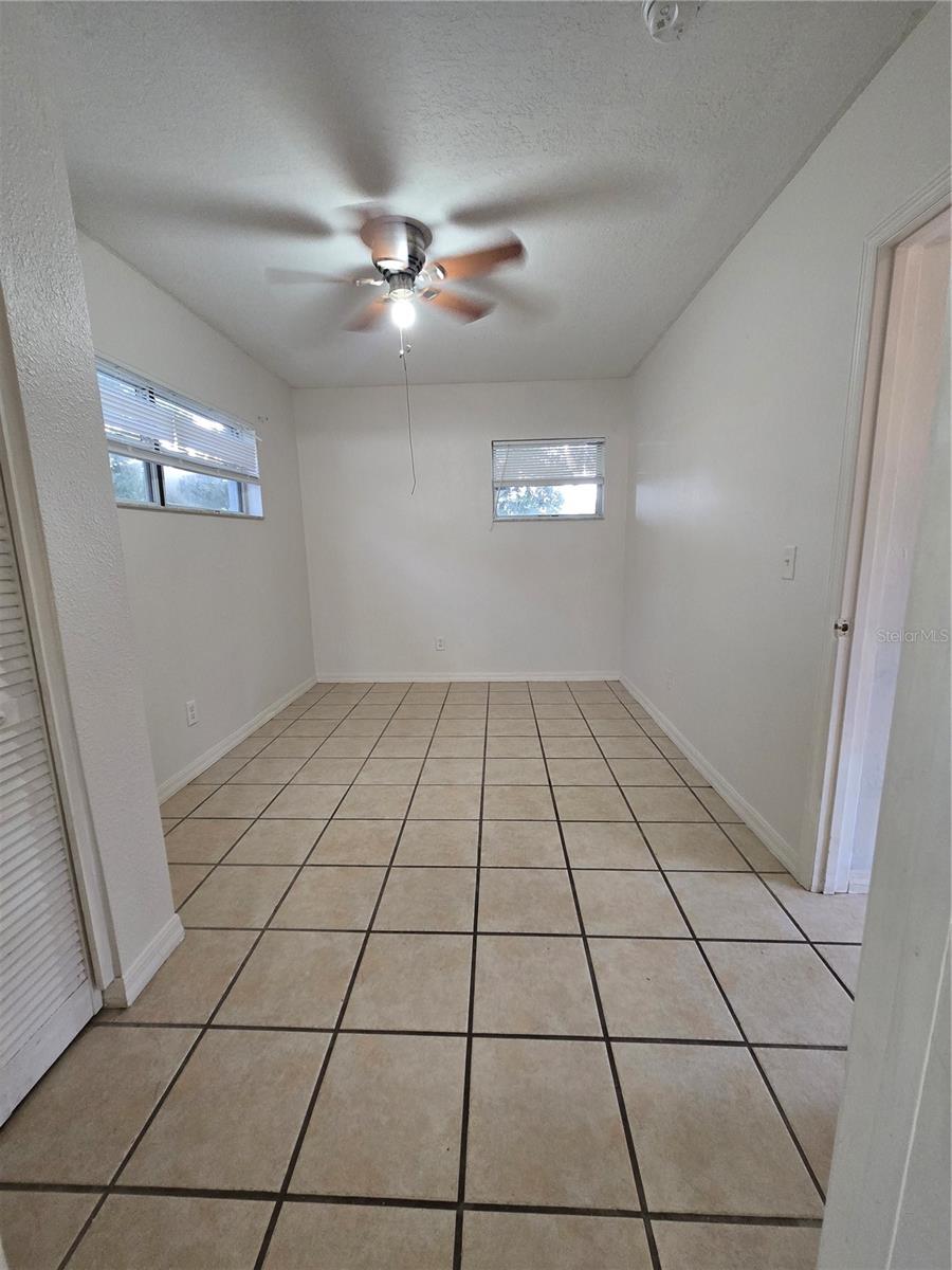 EL RANCHO PARK ADD BLK B - Residential Lease