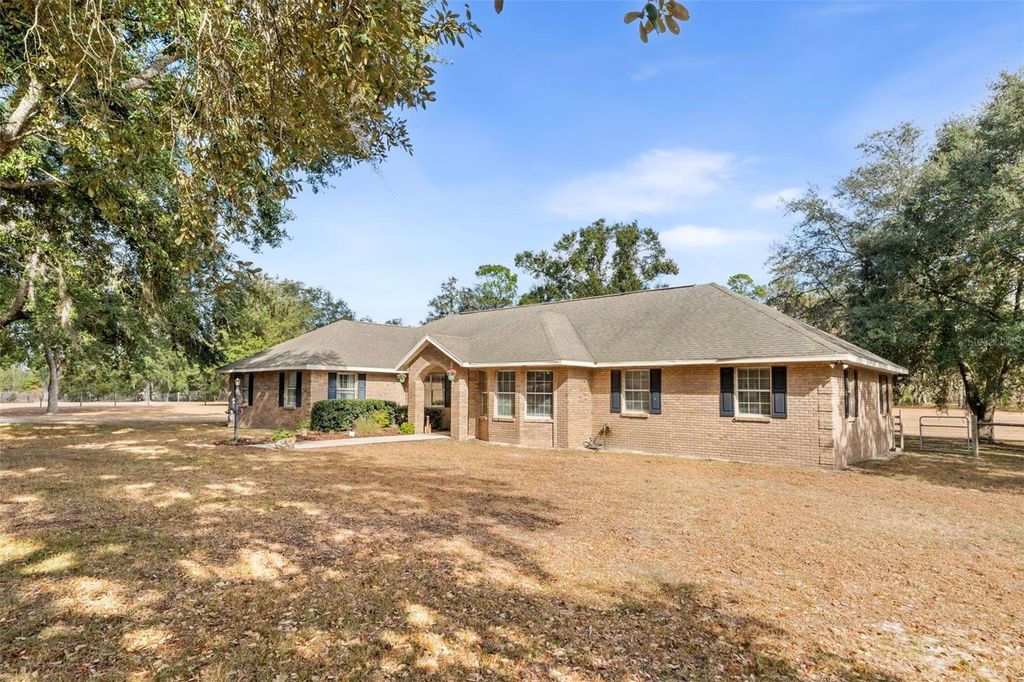 Photo of 3670 NW 20th Avenue, Bell, FL 32619 (MLS # GC536935)