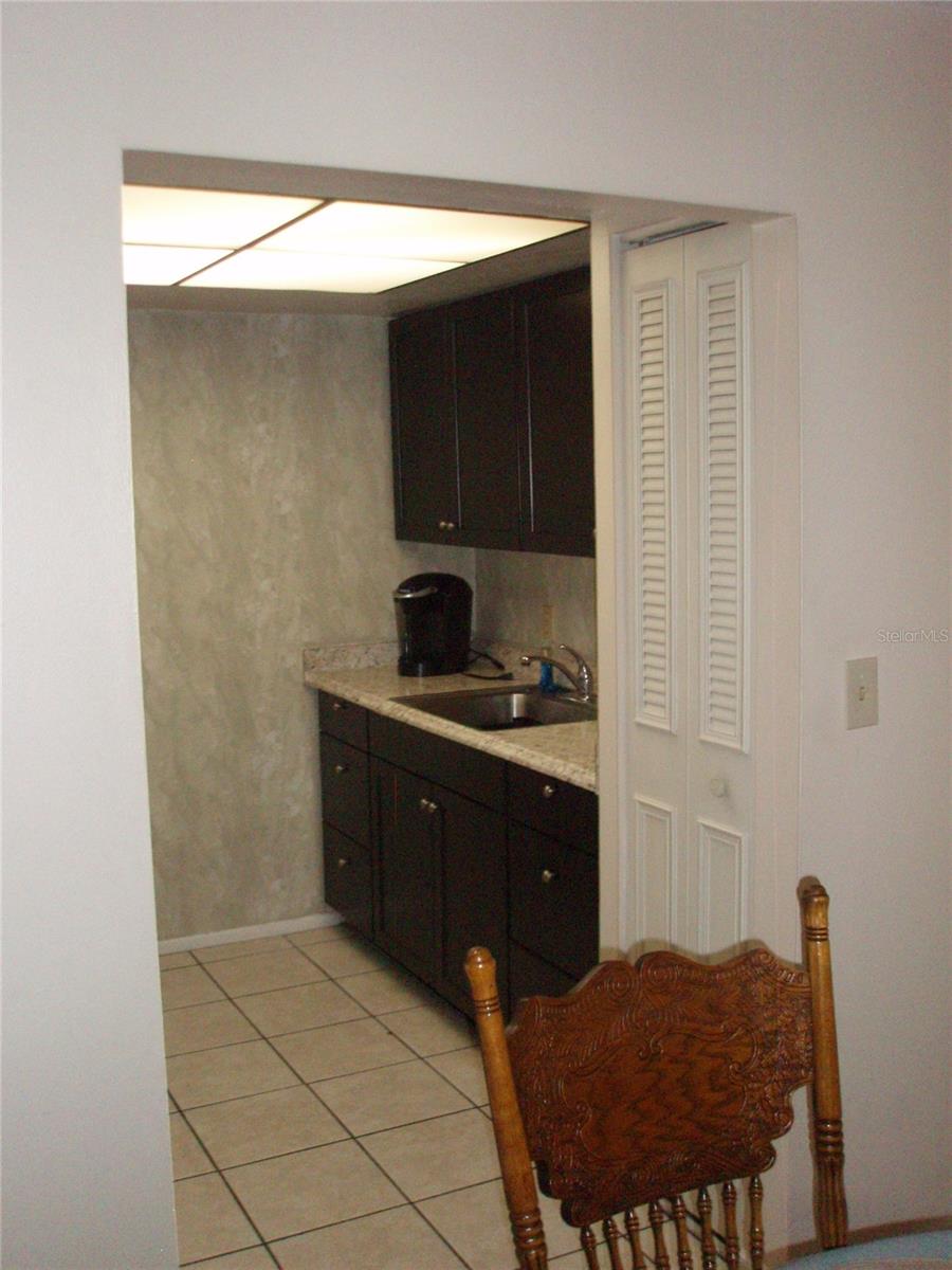 ROYAL PINES CONDO - Residential Lease