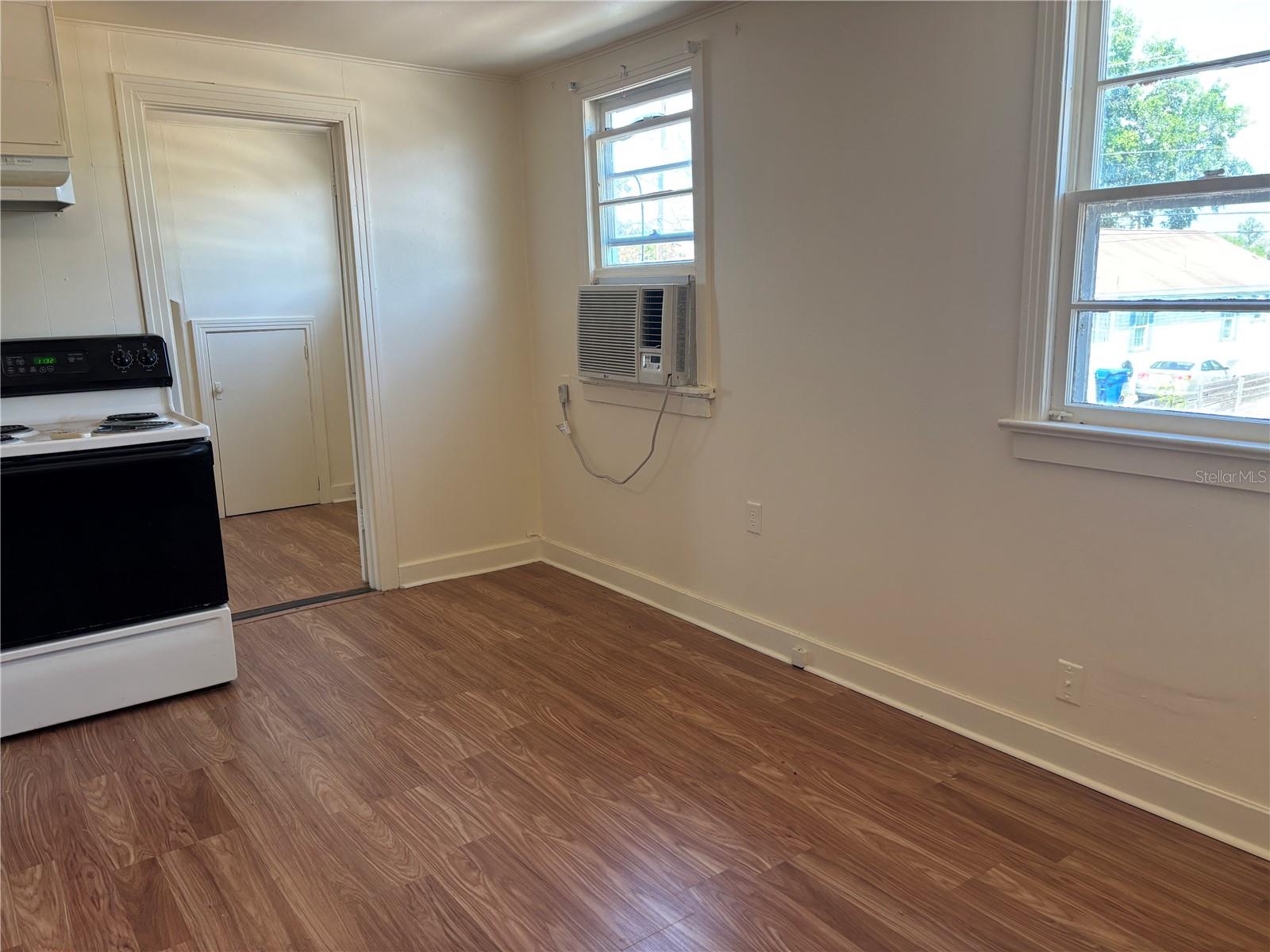 507 CLEVELAND AVENUE SW 2