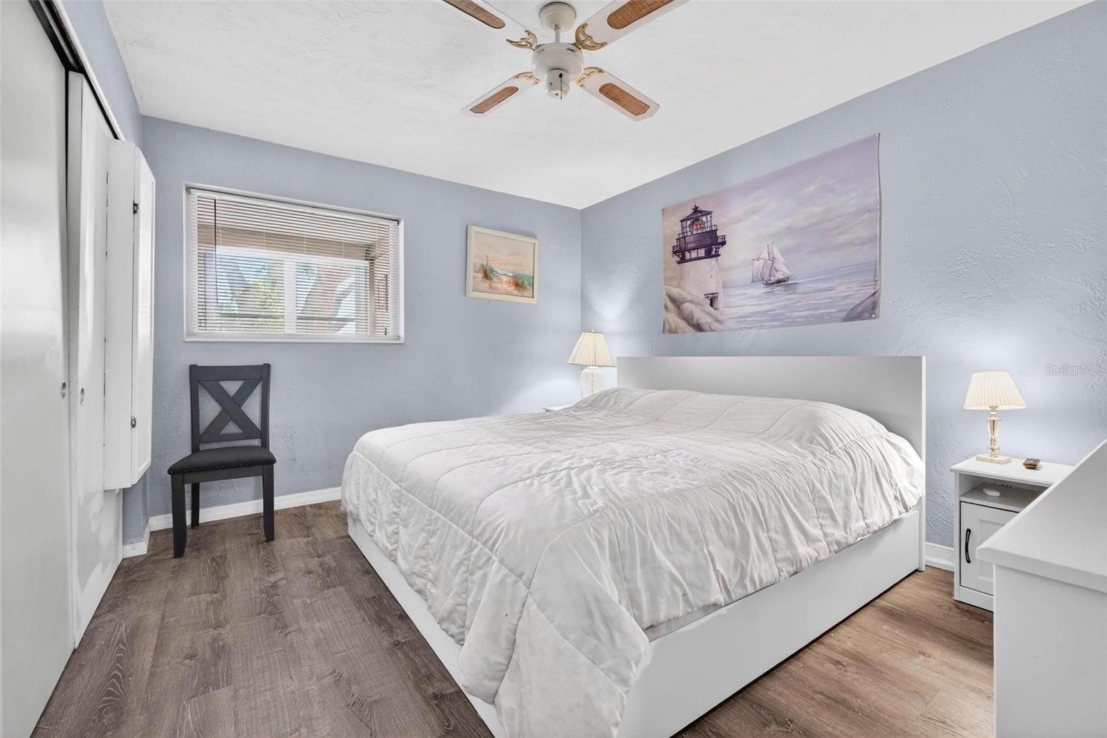 ON TOP OF THE WORLD - Residential