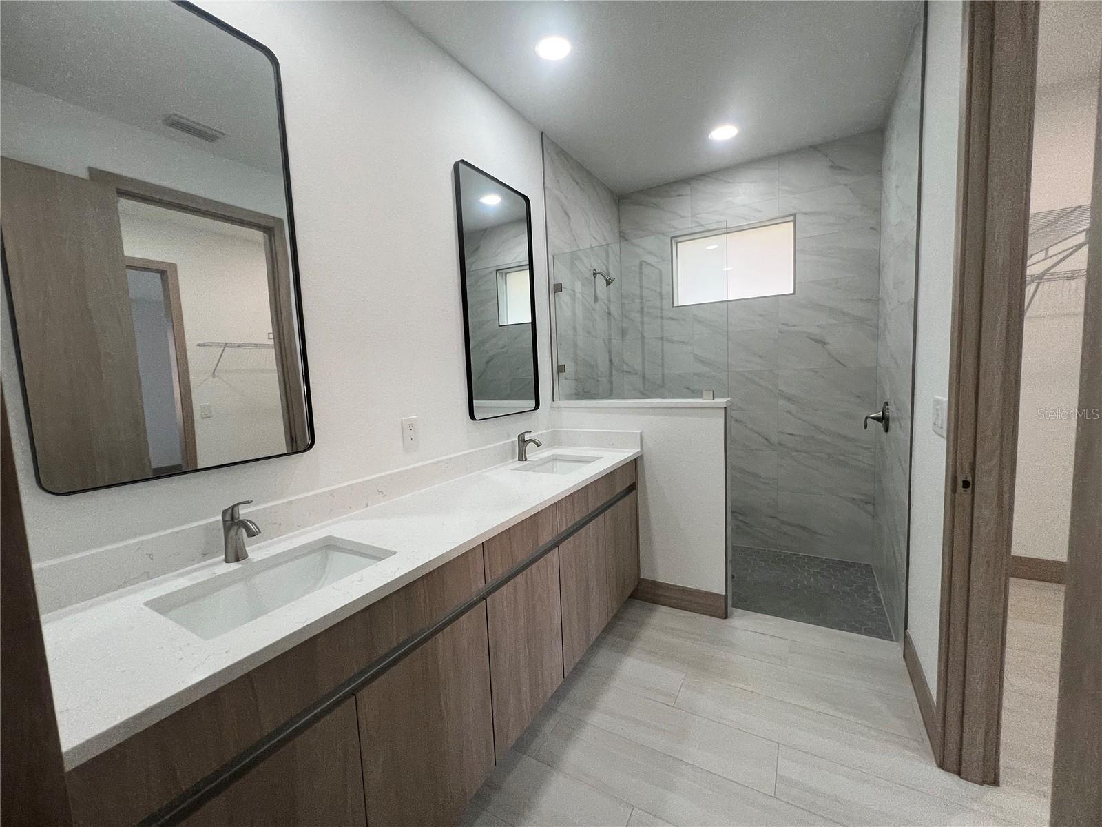 PORT CHARLOTTE SUB 32 - Residential Lease