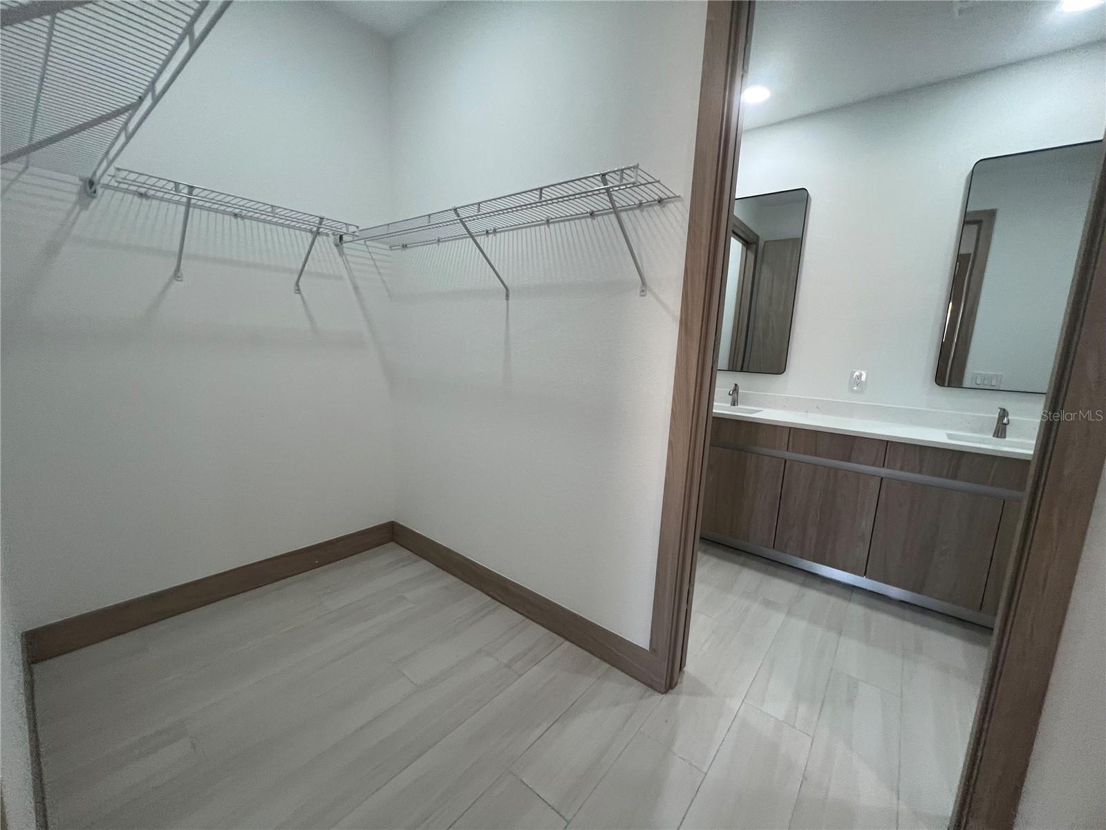 PORT CHARLOTTE SUB 32 - Residential Lease