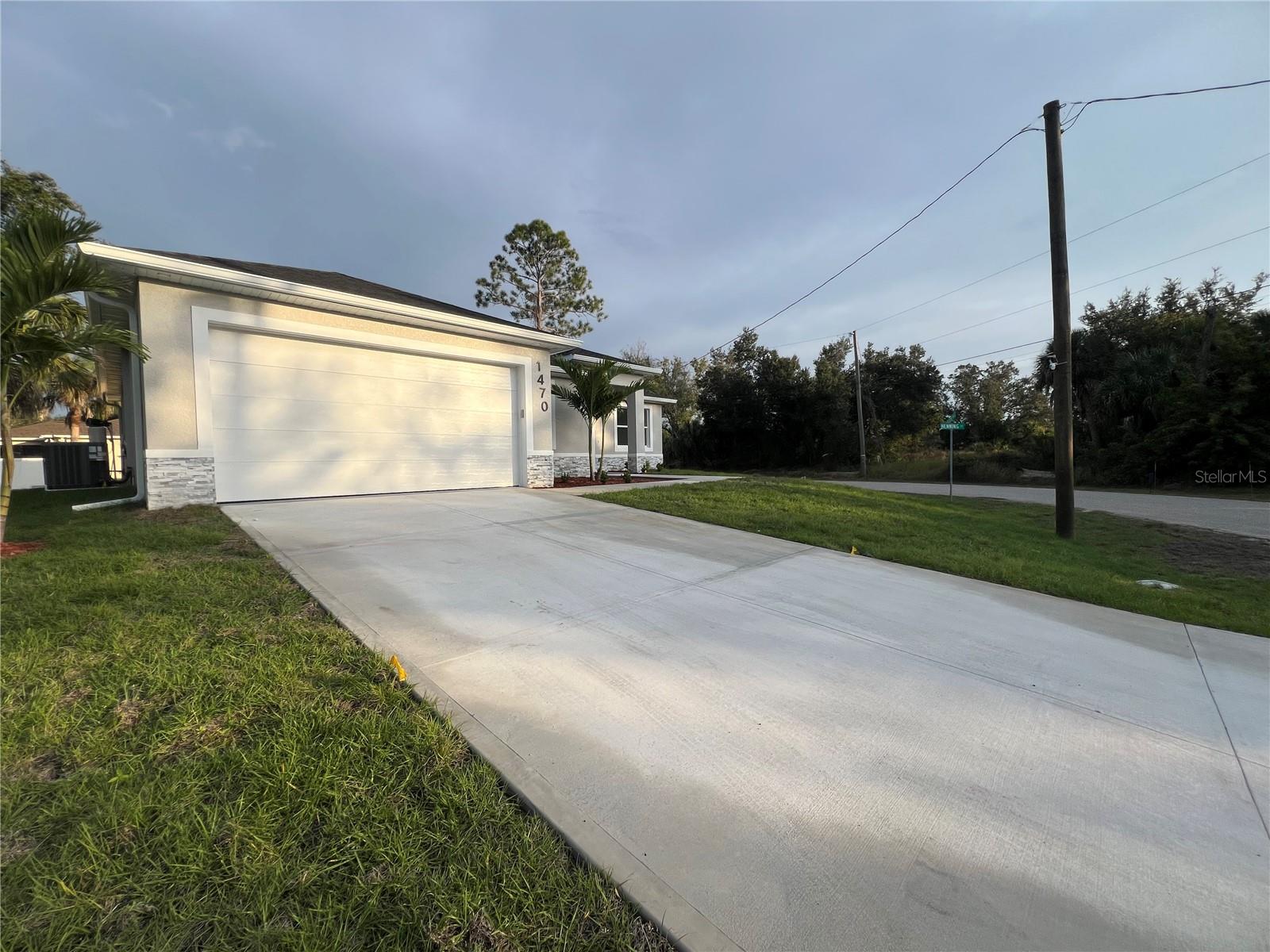 PORT CHARLOTTE SUB 32 - Residential Lease