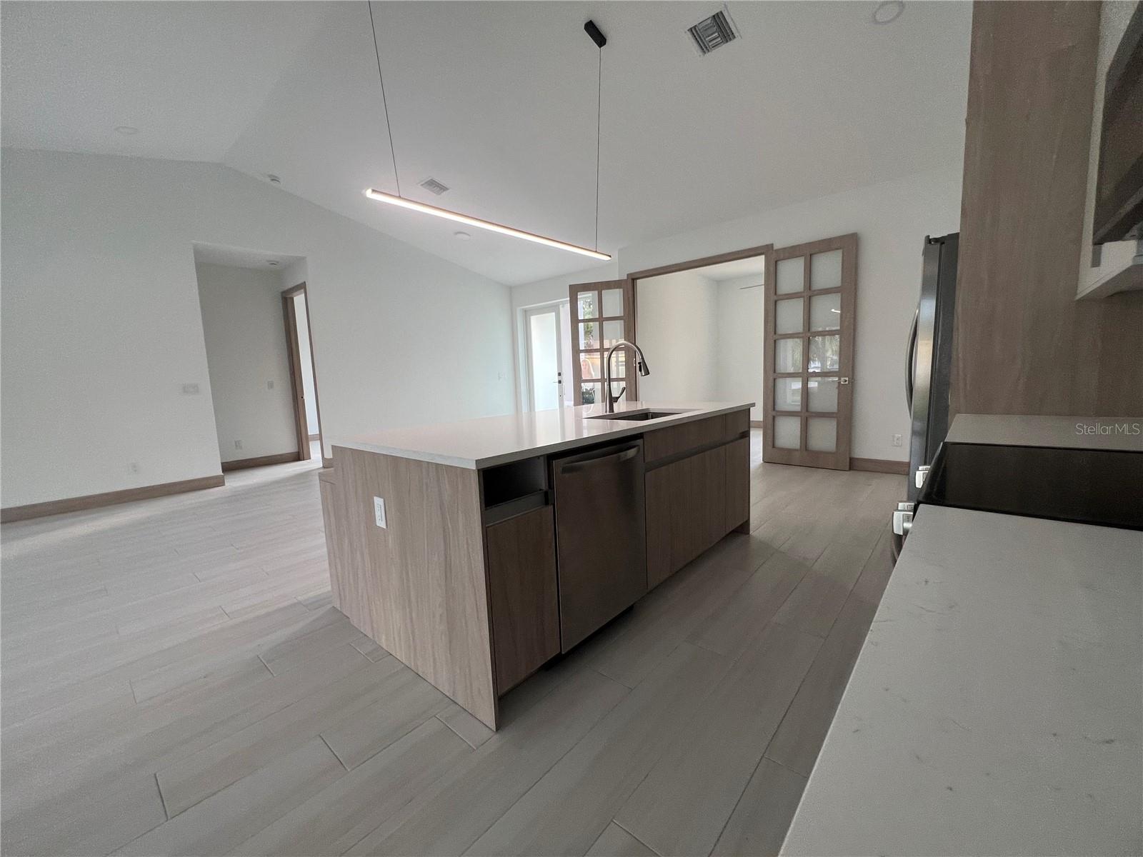 PORT CHARLOTTE SUB 32 - Residential Lease