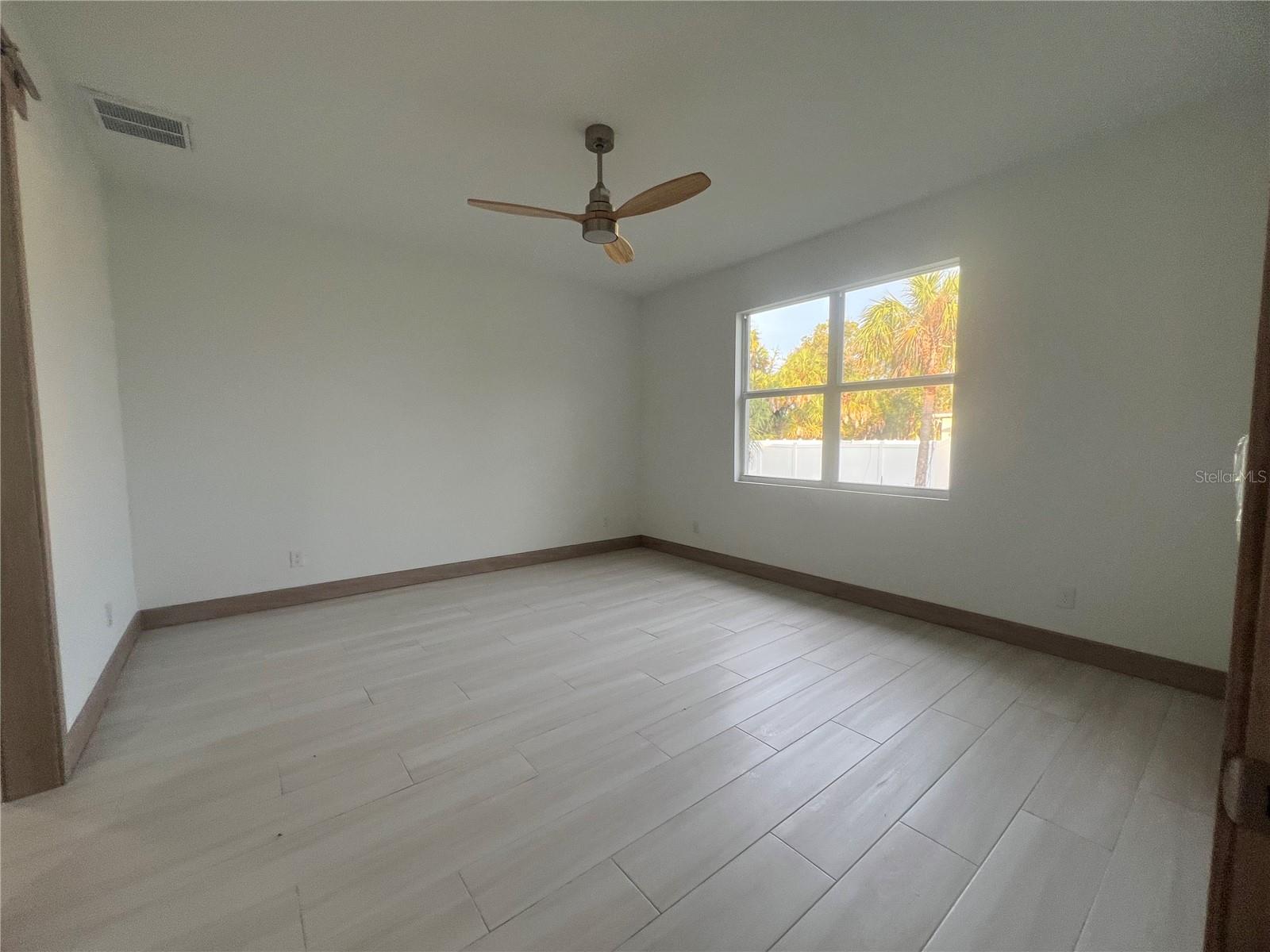 PORT CHARLOTTE SUB 32 - Residential Lease