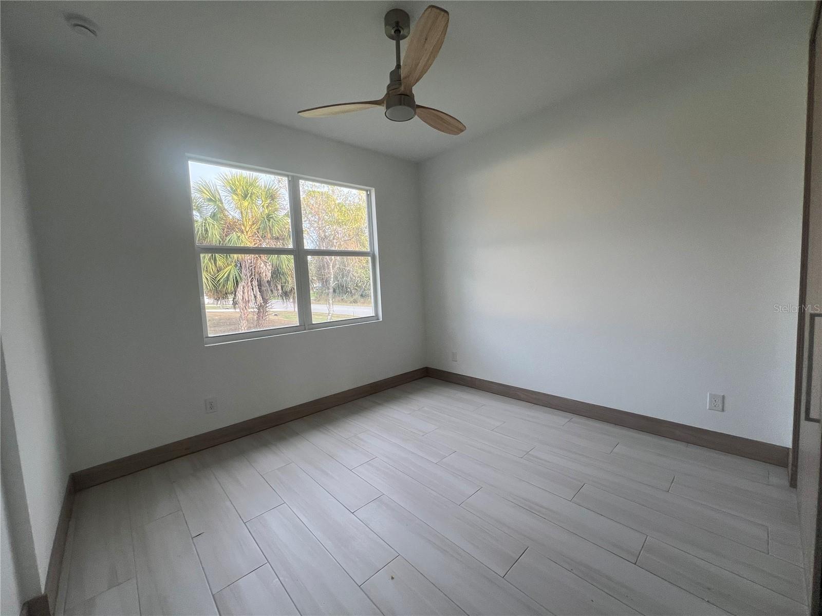 PORT CHARLOTTE SUB 32 - Residential Lease