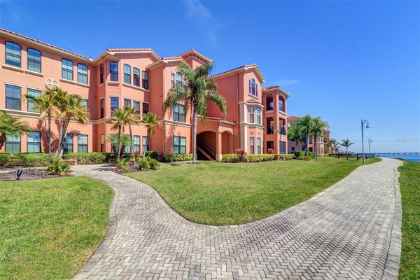 2747 VIA CAPRI UNIT 1116, CLEARWATER, FL 33764 - Image 5ee4832aae6dddb7360455c2e43b2855/603499598