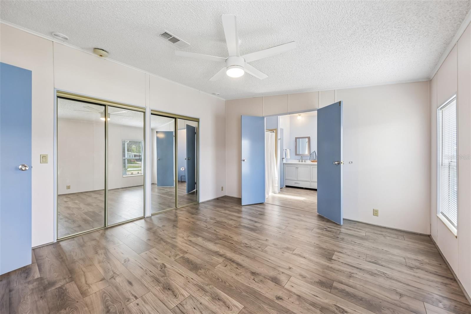 TAVARES FOX RUN MOBILE HOME - Residential