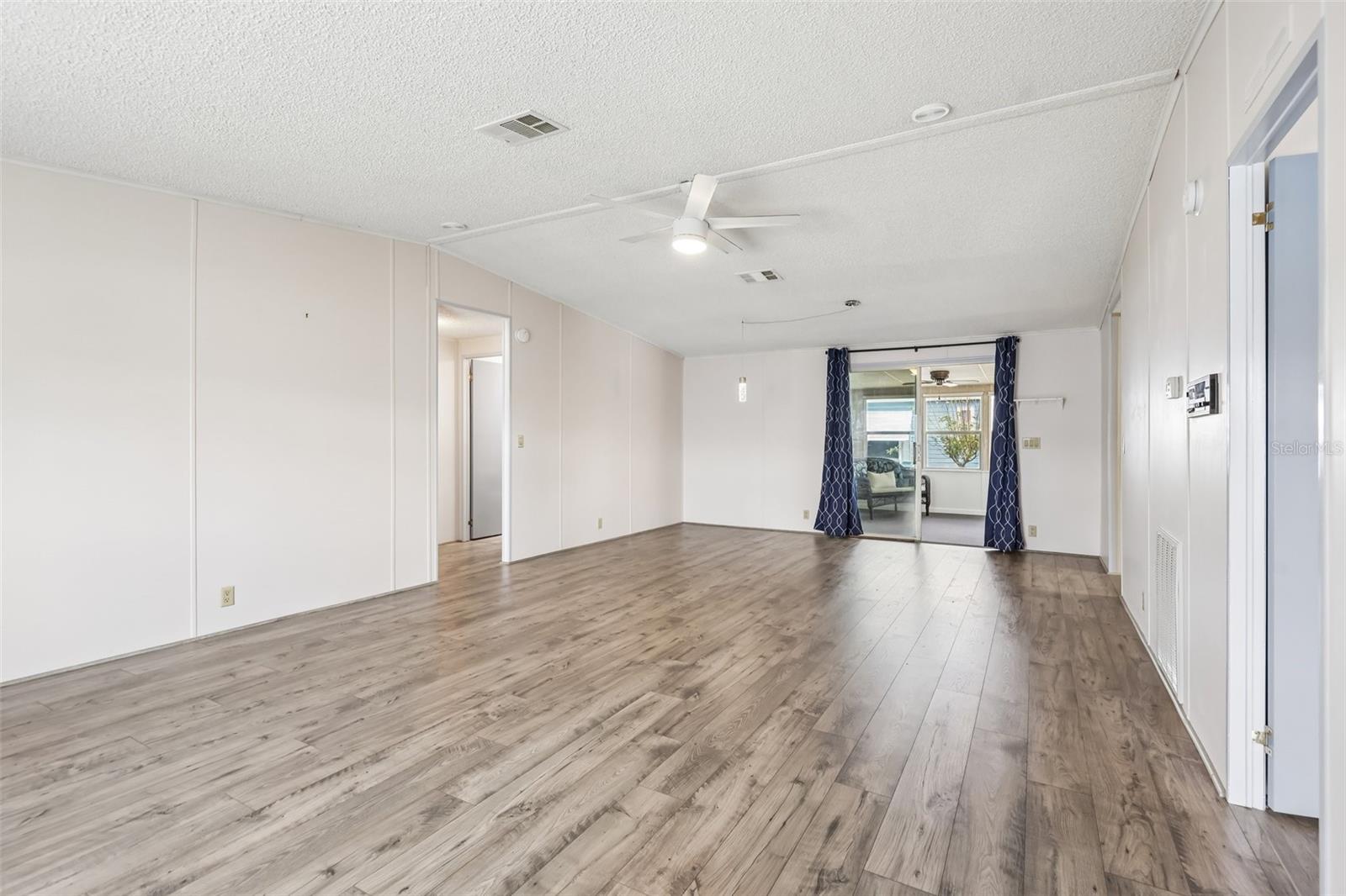 TAVARES FOX RUN MOBILE HOME - Residential