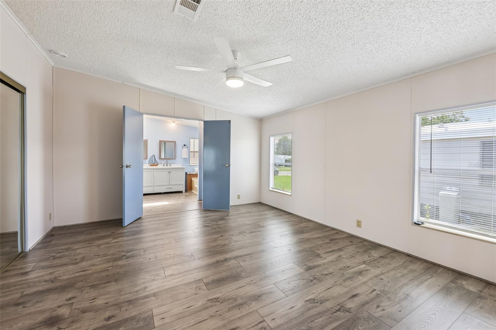 TAVARES FOX RUN MOBILE HOME - Residential
