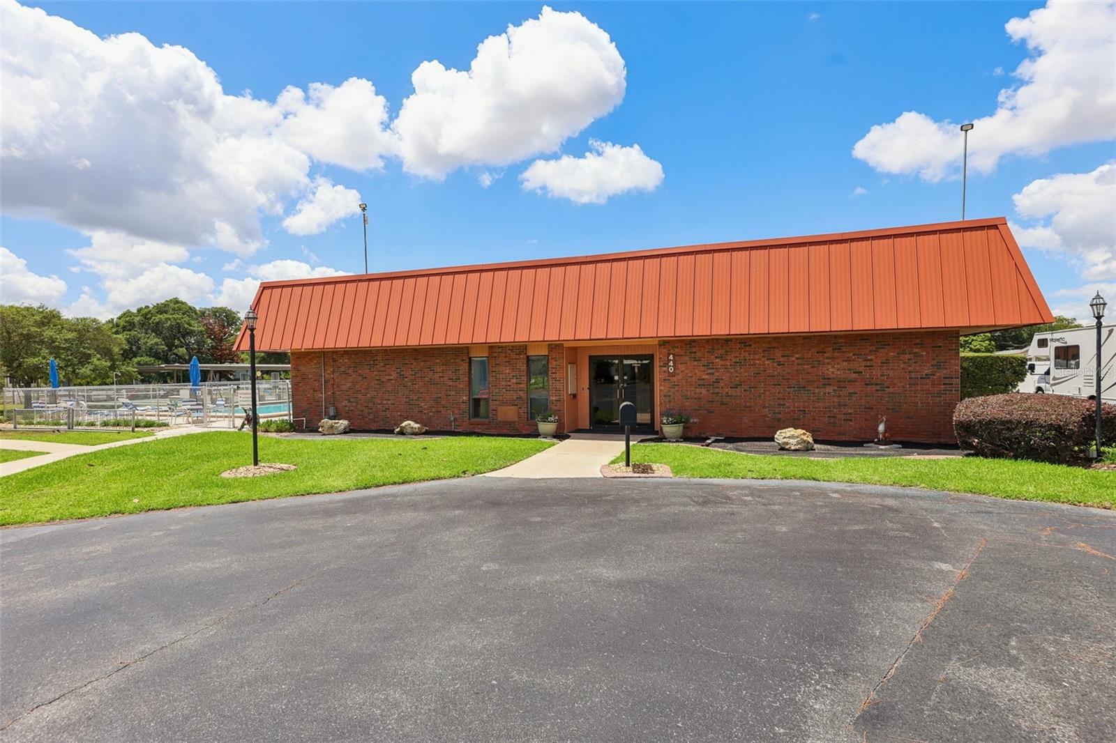 TAVARES FOX RUN MOBILE HOME - Residential