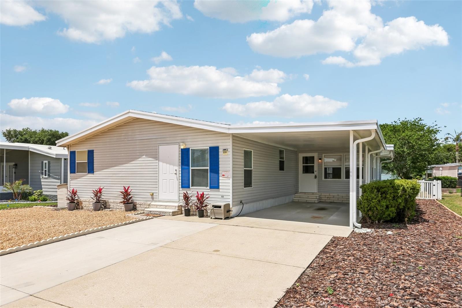 TAVARES FOX RUN MOBILE HOME - Residential