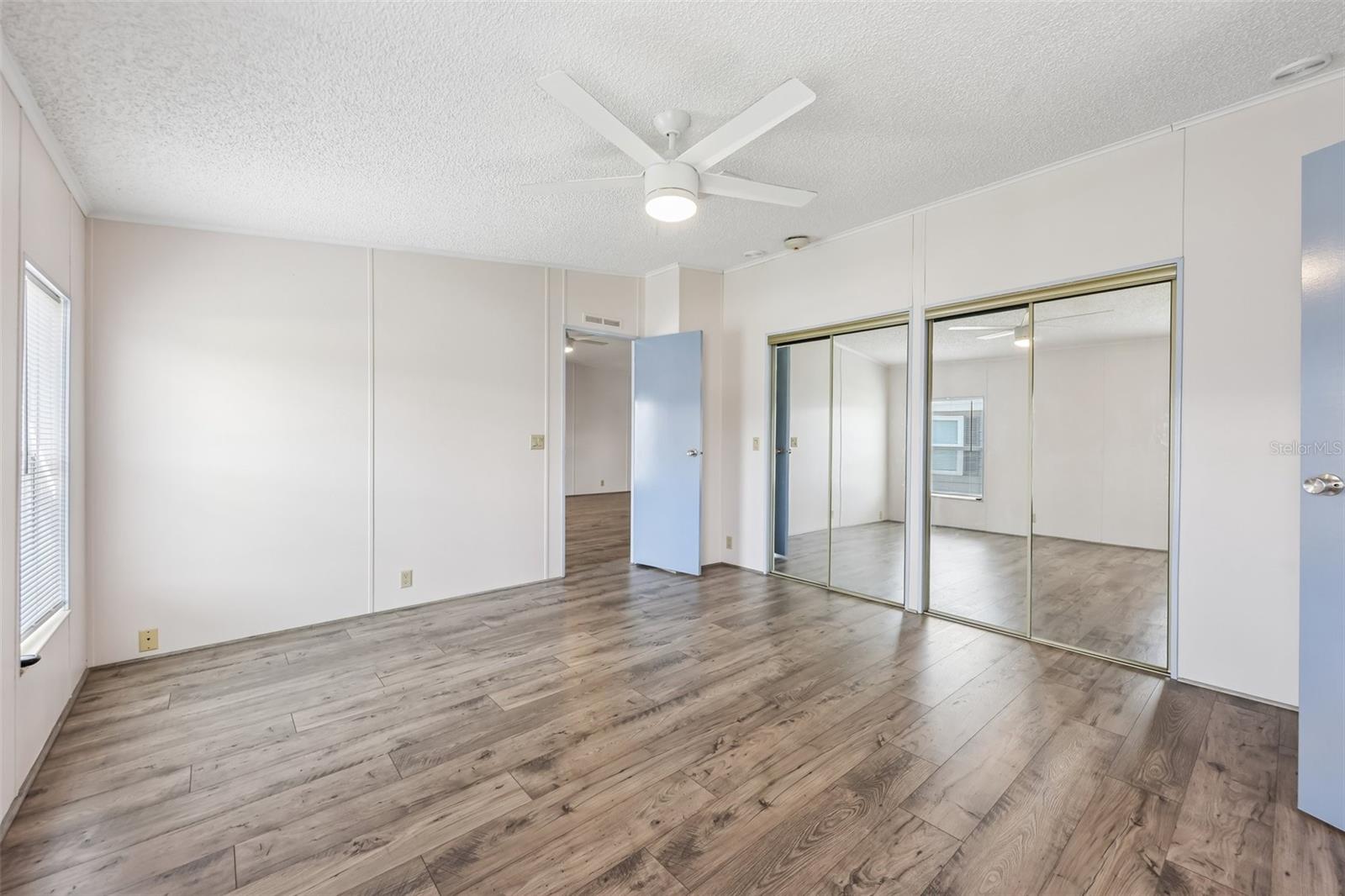 TAVARES FOX RUN MOBILE HOME - Residential