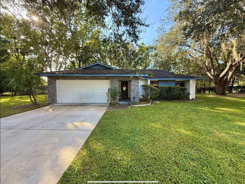Photo of 1500 Camel Court, Apopka, FL 32712 (MLS # S5138164)