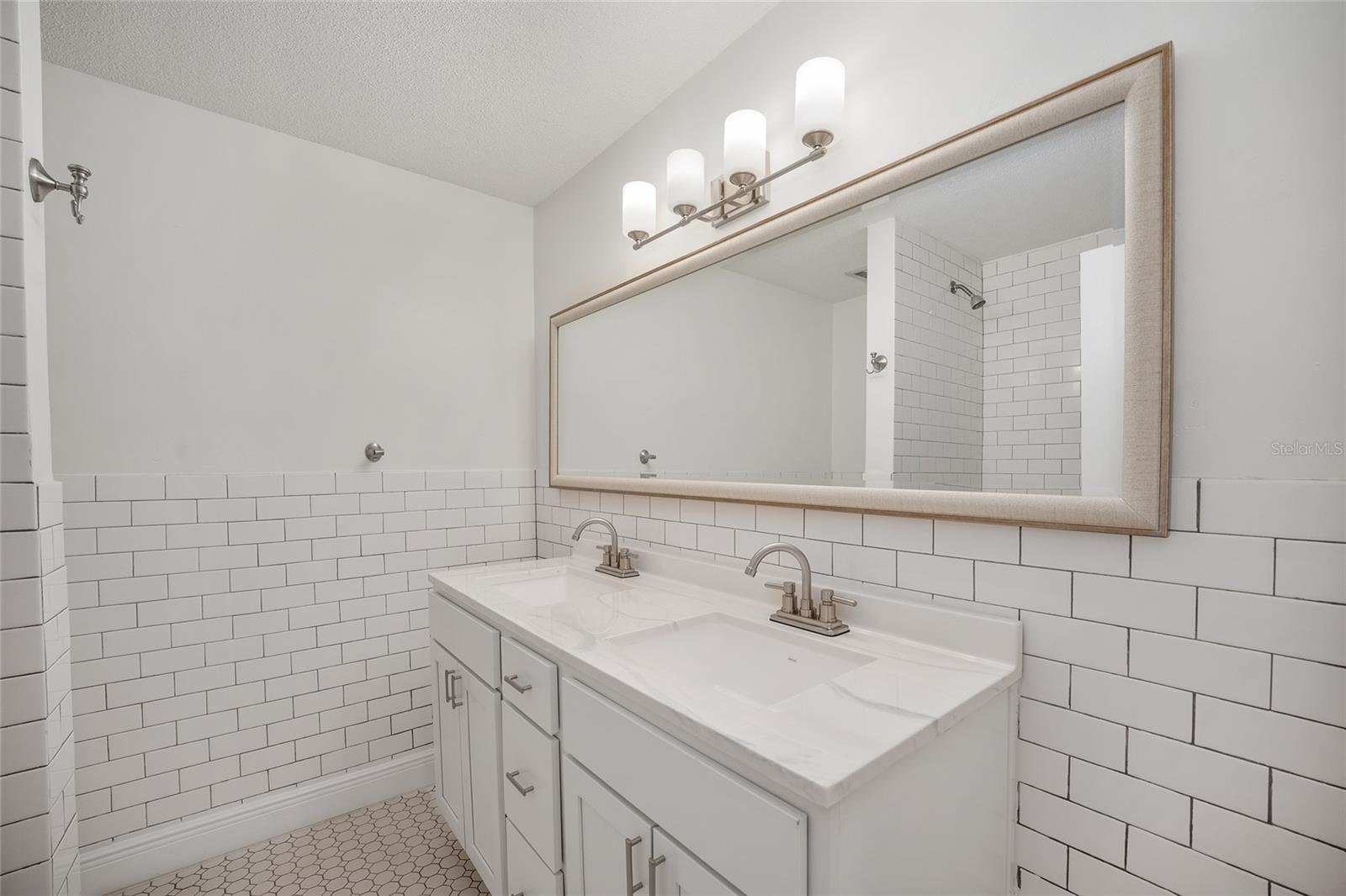 SUBURBAN HEIGHTS - Residential