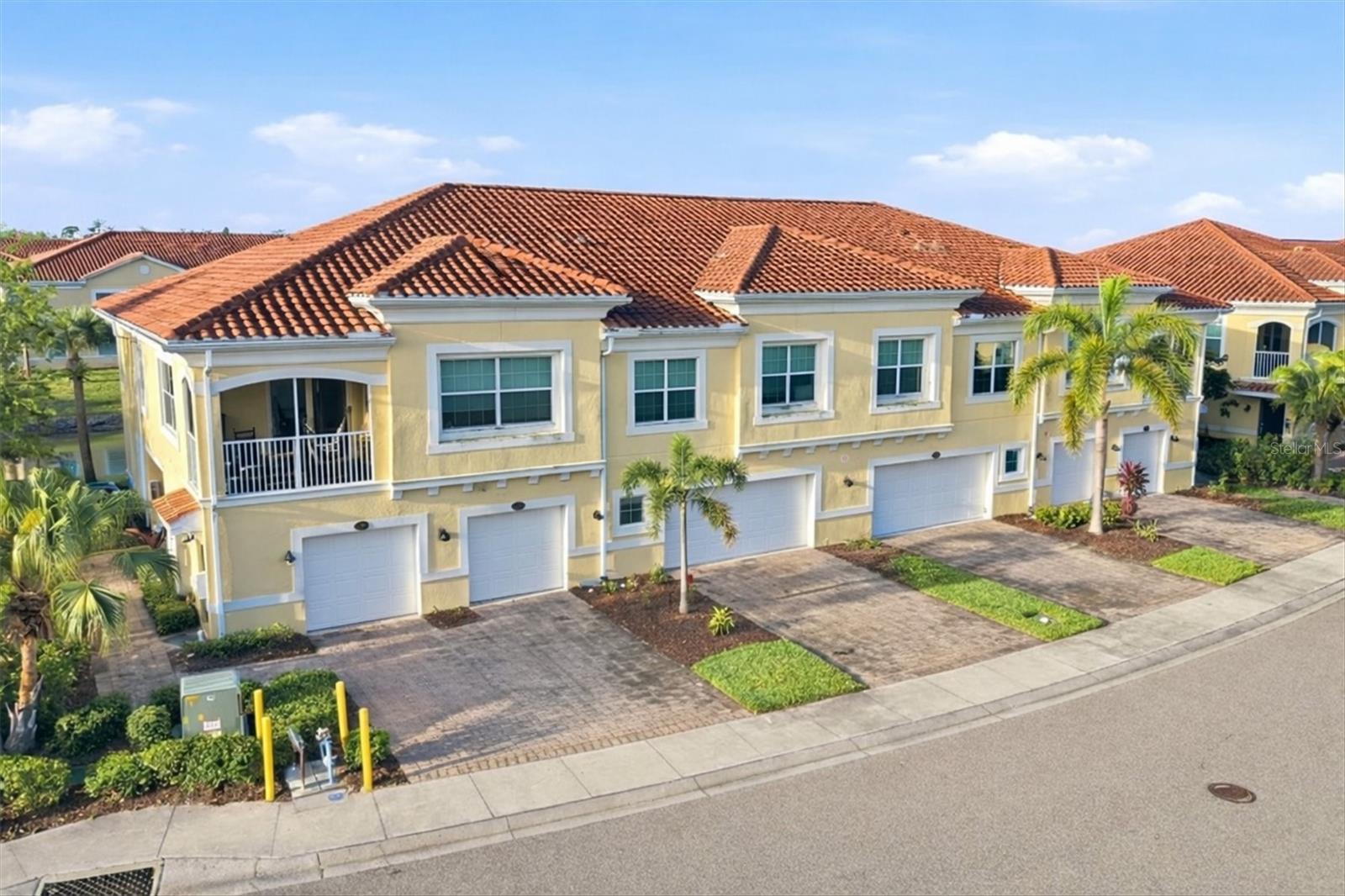 BAY STREET VILLAGE - Residential