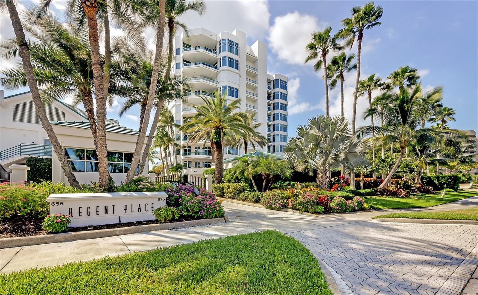 675 LONGBOAT CLUB ROAD 23A