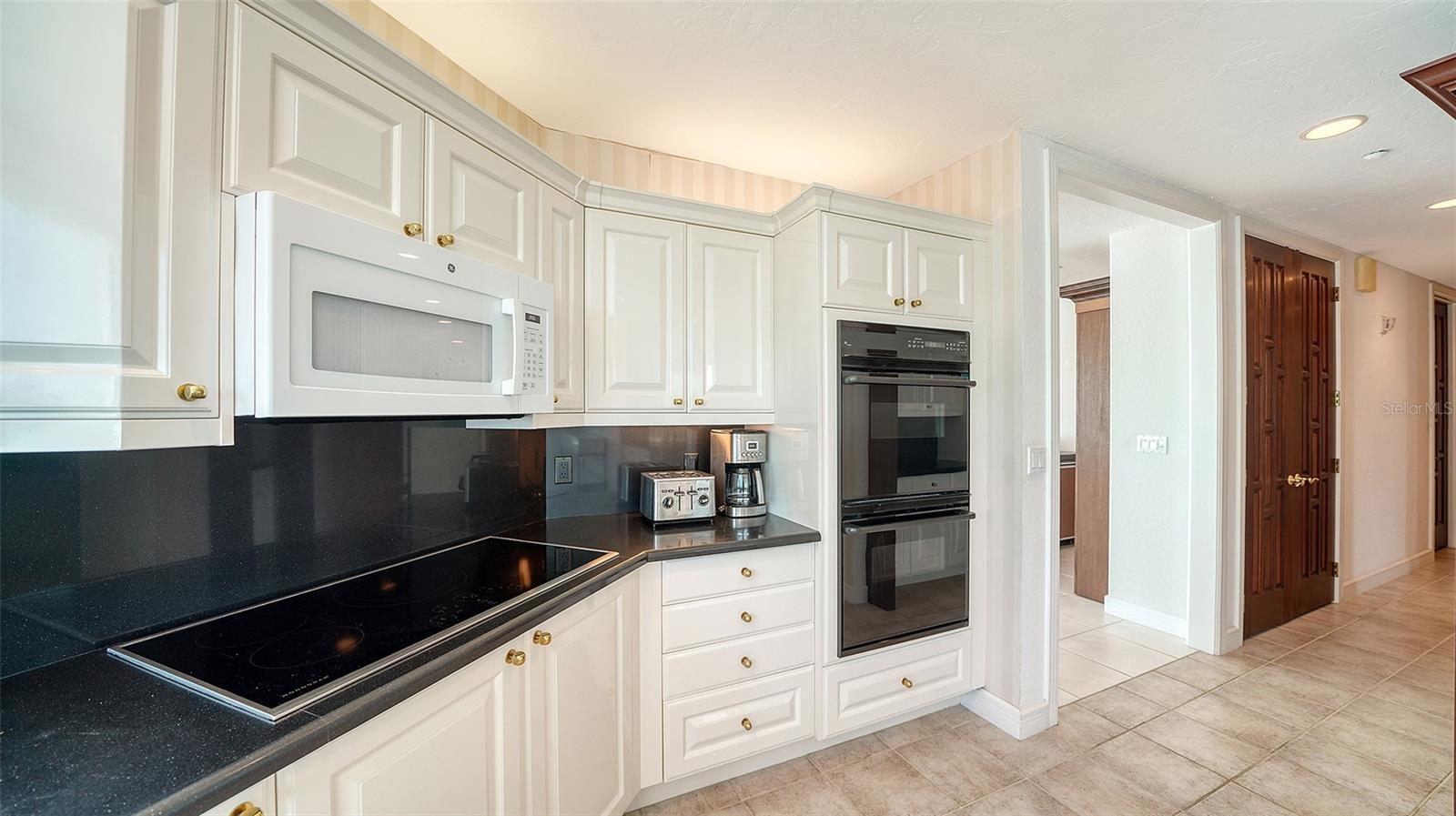 REGENT PLACE PH 2 - Residential