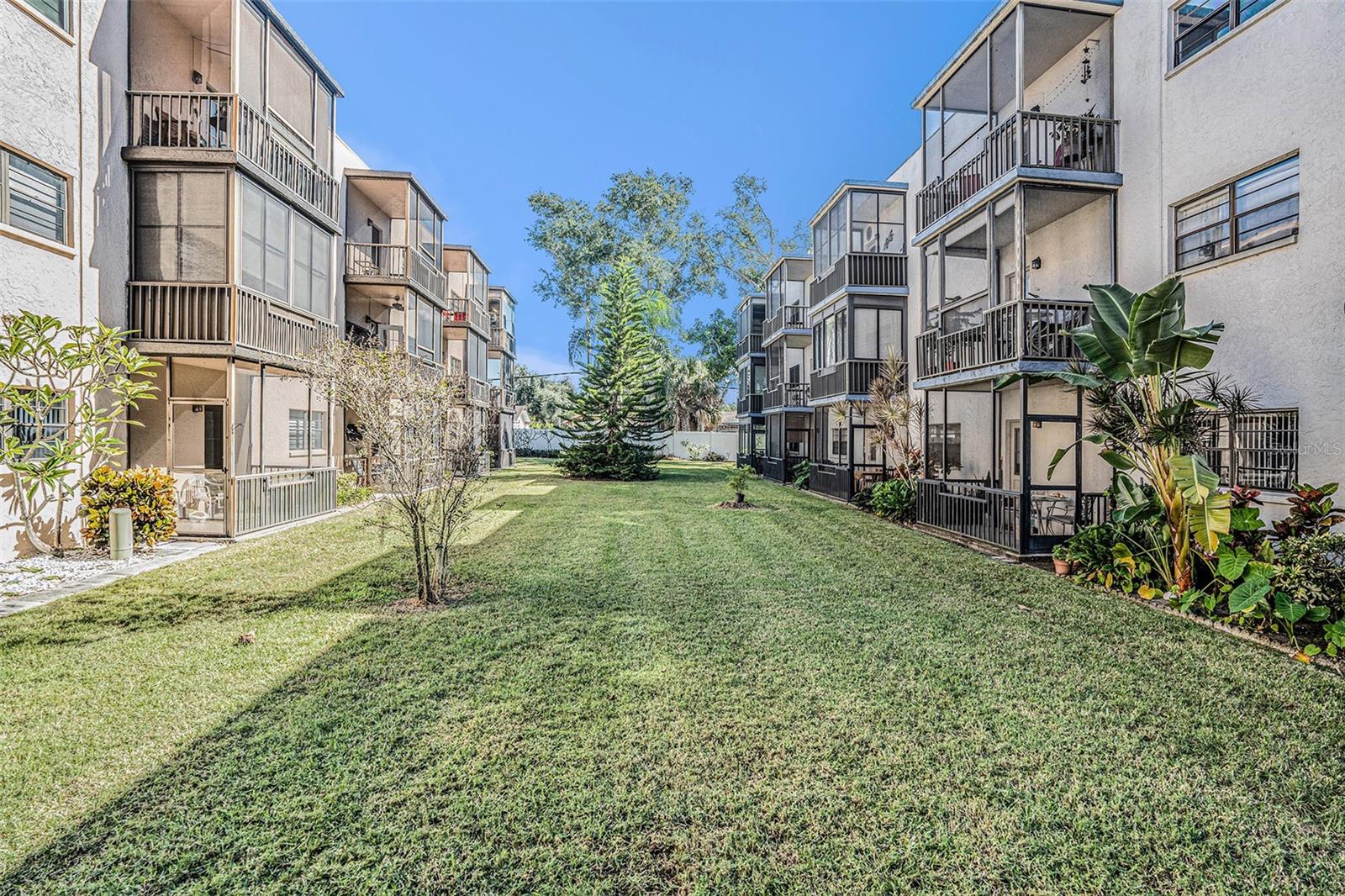 TERRACE PARK OF FIVE TOWNS - Residential