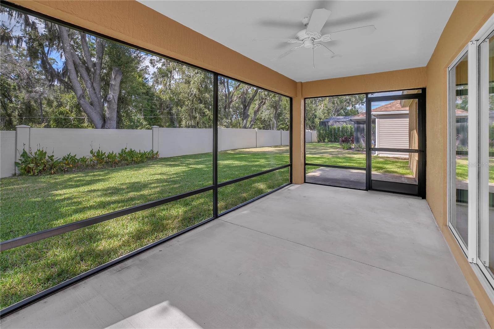 VILLAGES/SOUTHERN OAKS UN 28 - Residential