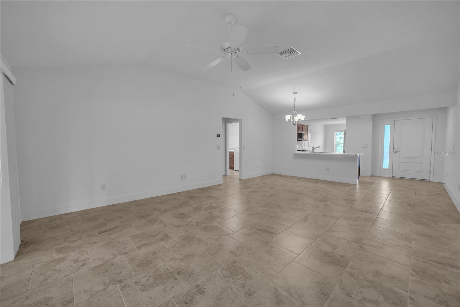 VILLAGES/SOUTHERN OAKS UN 28 - Residential