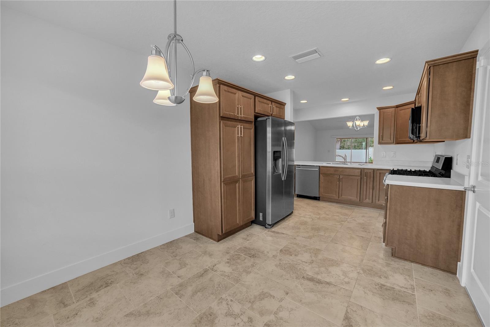 VILLAGES/SOUTHERN OAKS UN 28 - Residential