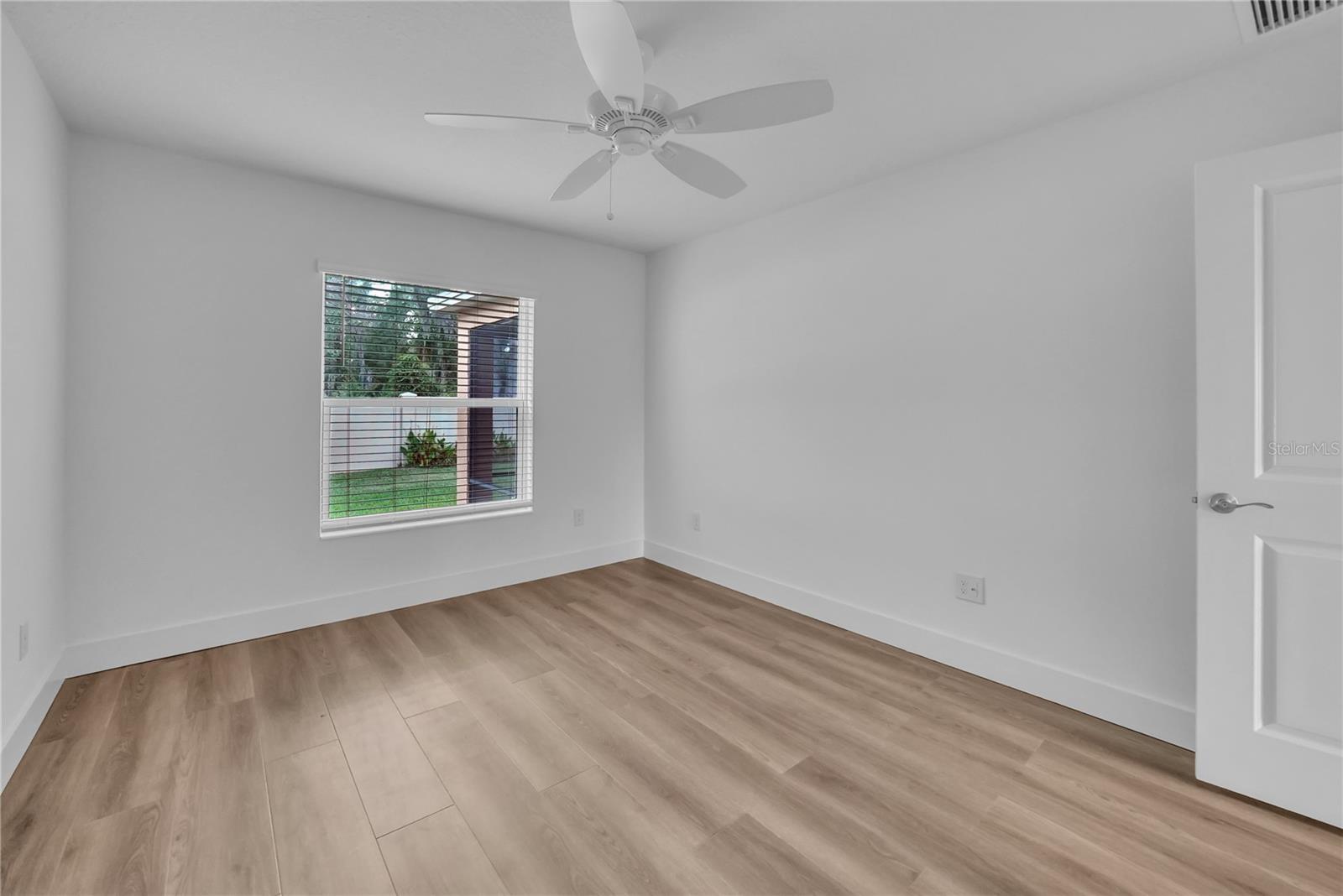 VILLAGES/SOUTHERN OAKS UN 28 - Residential