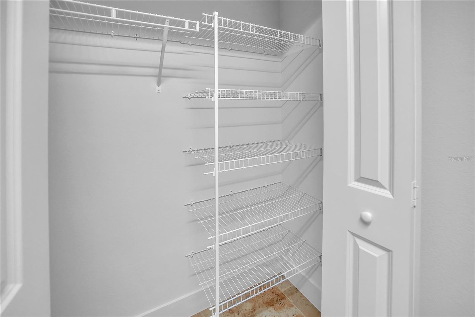 VILLAGES/SOUTHERN OAKS UN 28 - Residential