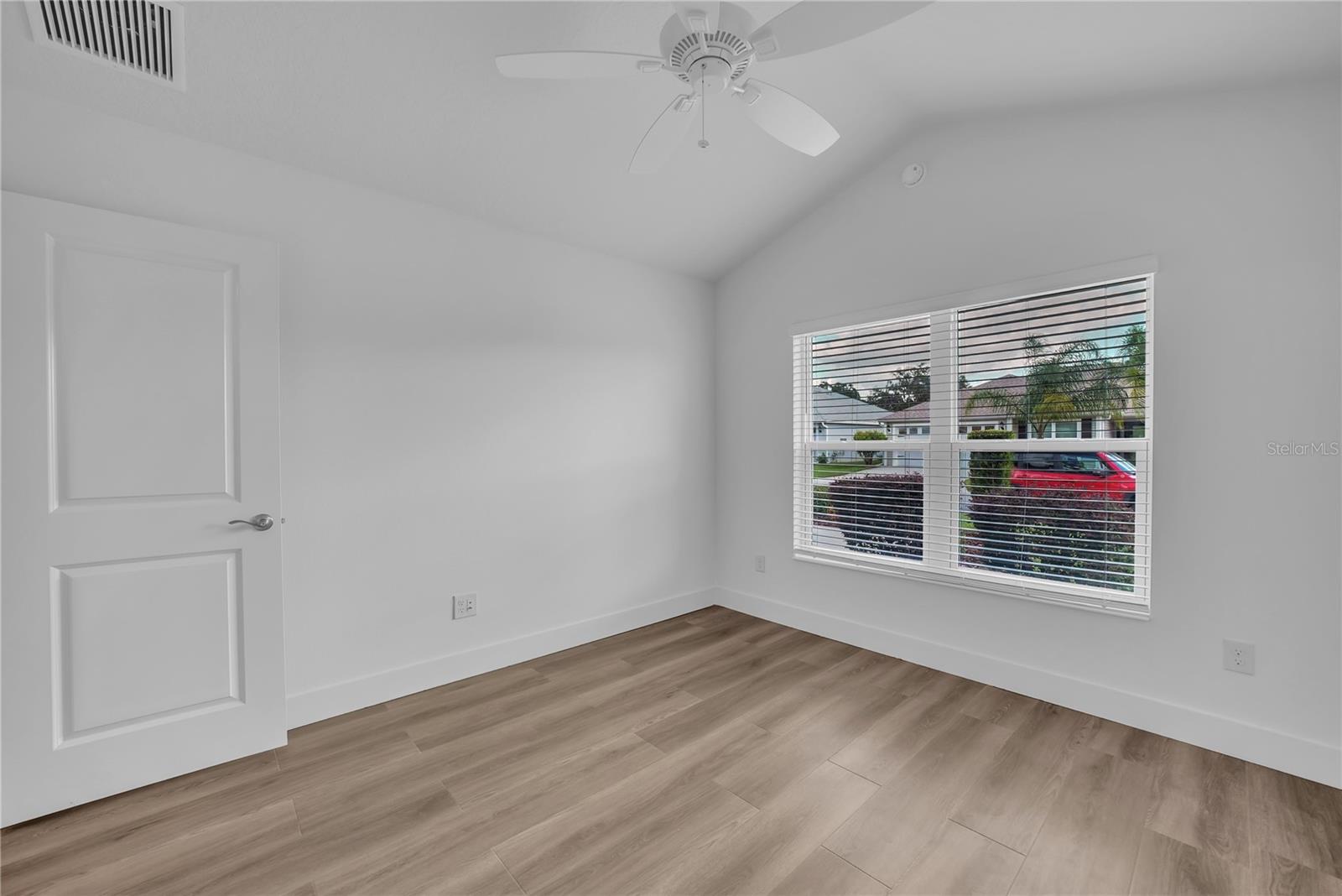 VILLAGES/SOUTHERN OAKS UN 28 - Residential