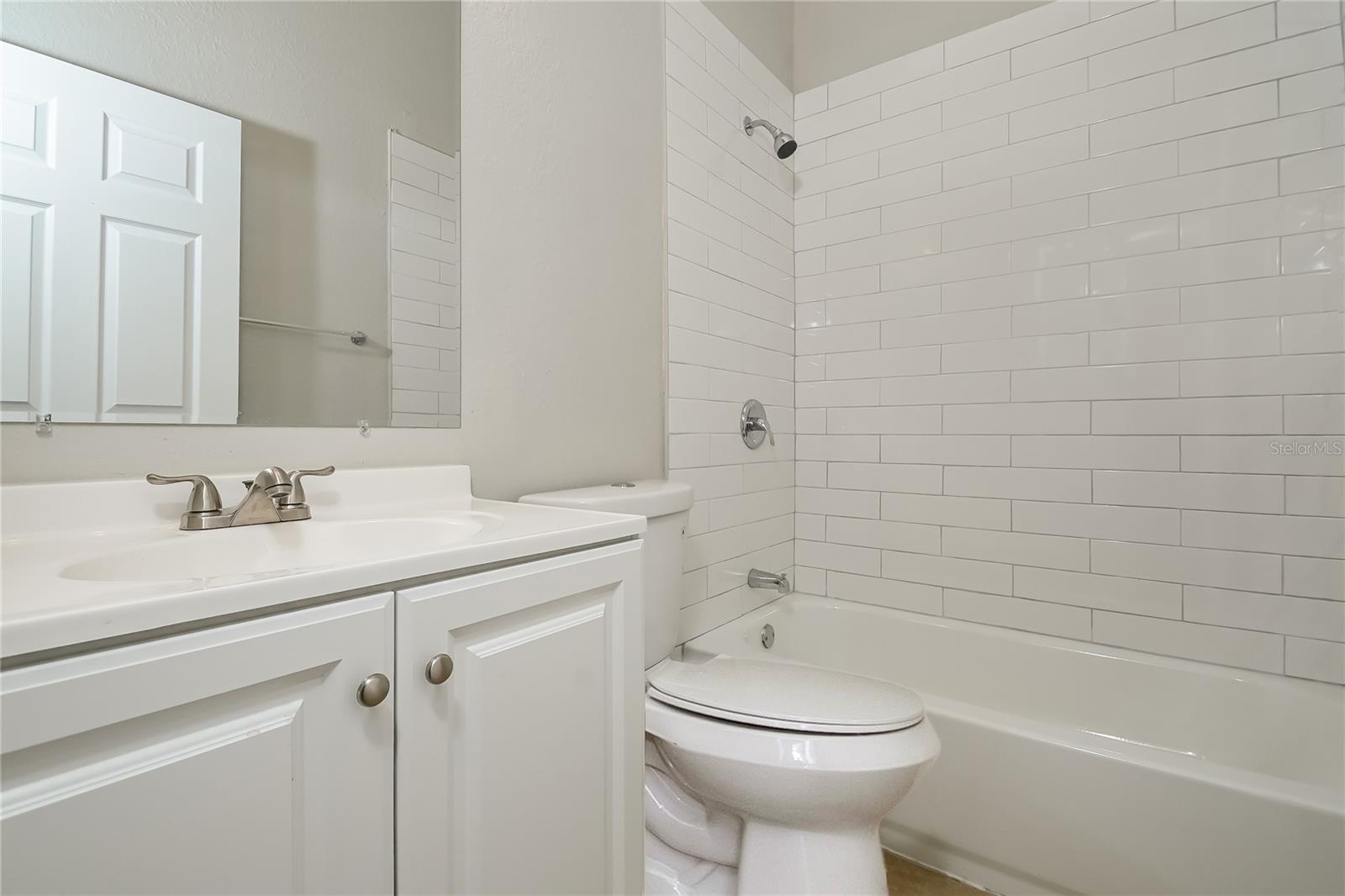 SOUTH FORK TR U - Residential Lease