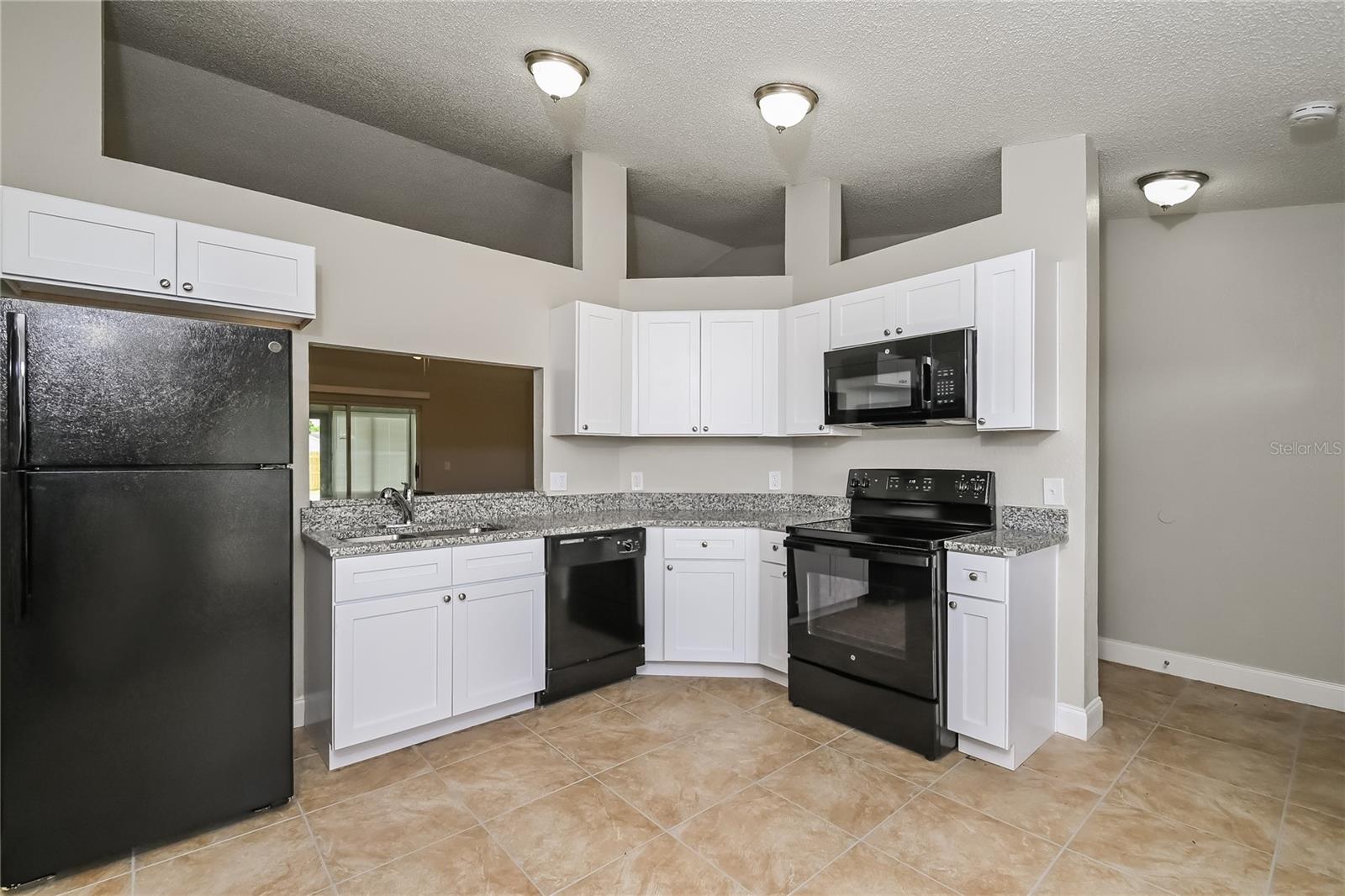 SOUTH FORK TR U - Residential Lease