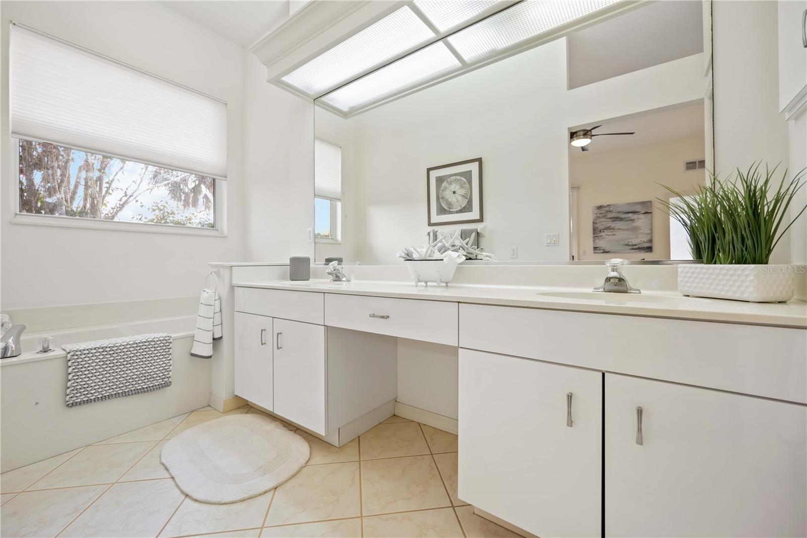 VENICE GOLF & COUNTRY CLUB UNI - Residential