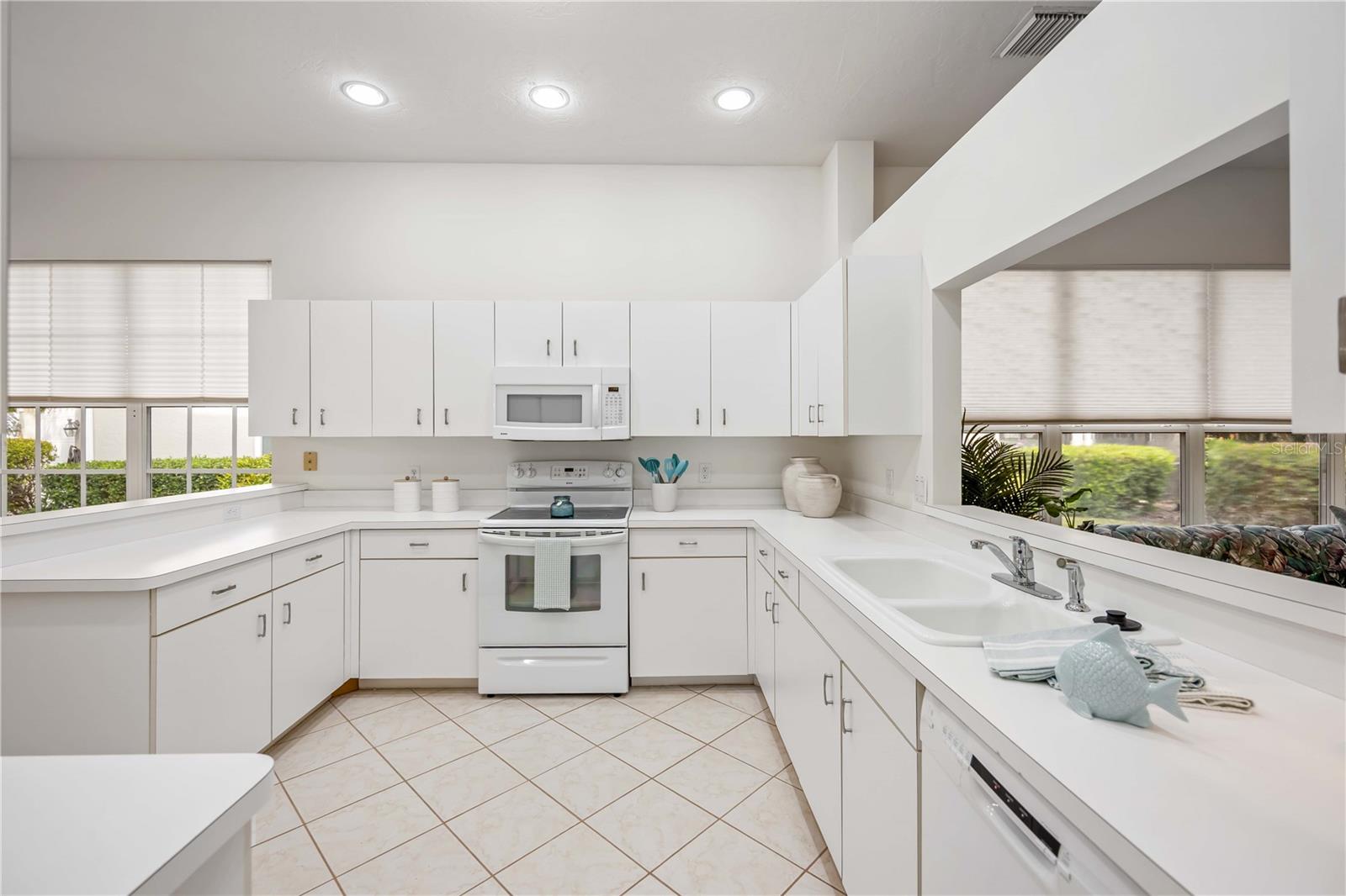 VENICE GOLF & COUNTRY CLUB UNI - Residential