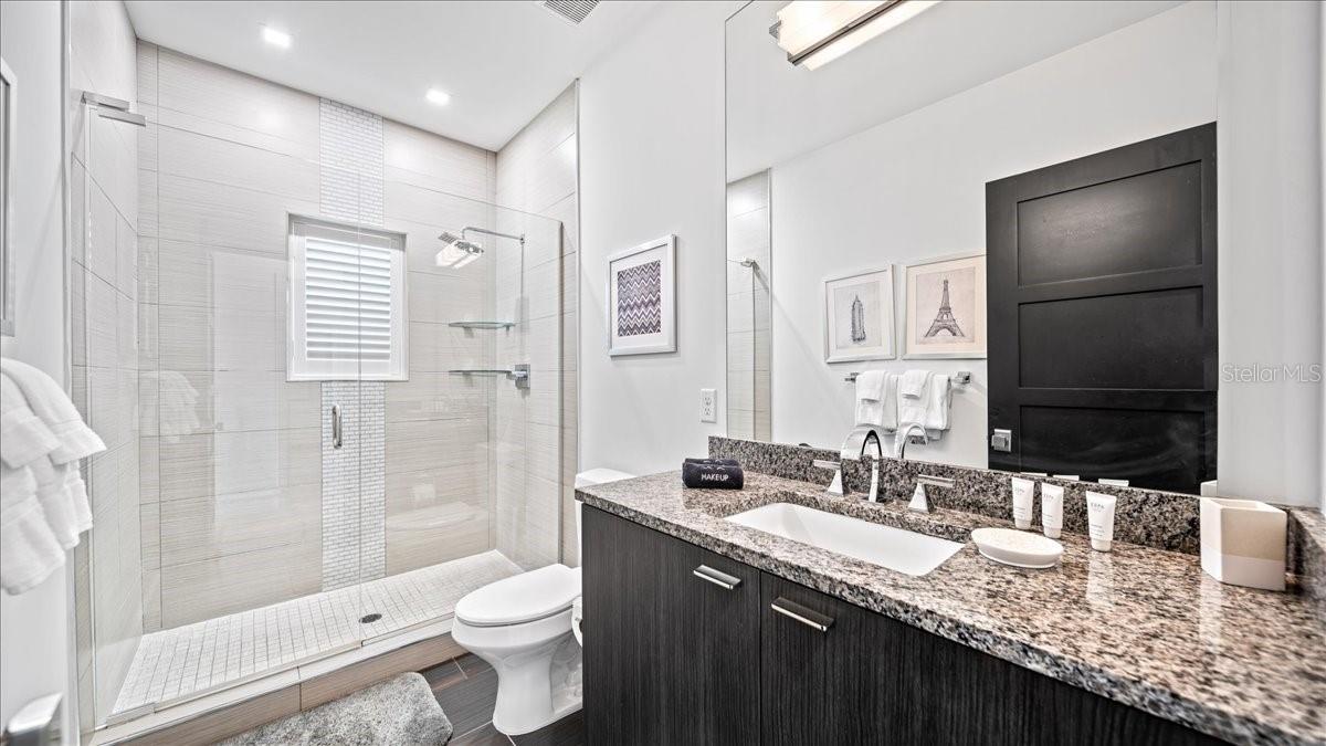 REUNION WEST VLGS NORTH - Residential