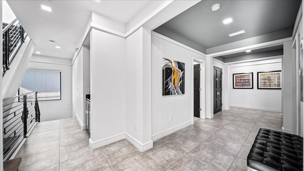 REUNION WEST VLGS NORTH - Residential