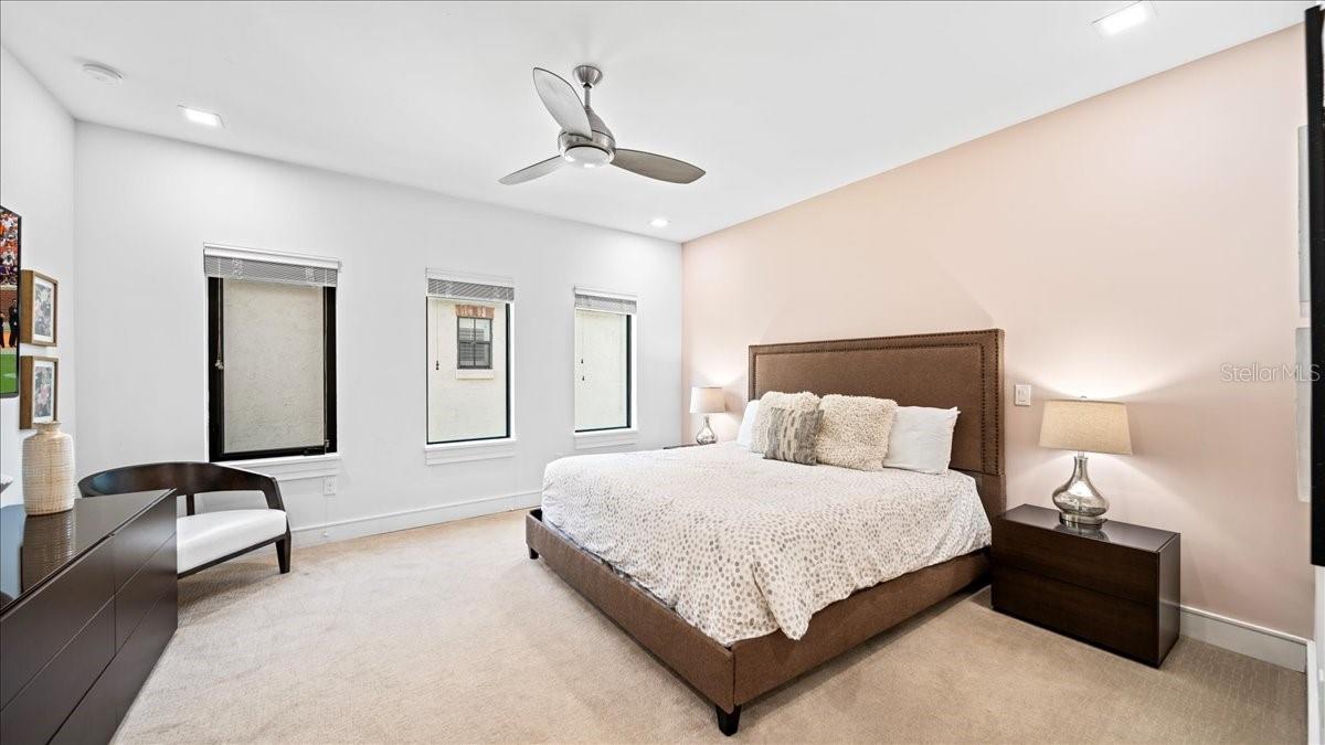 REUNION WEST VLGS NORTH - Residential