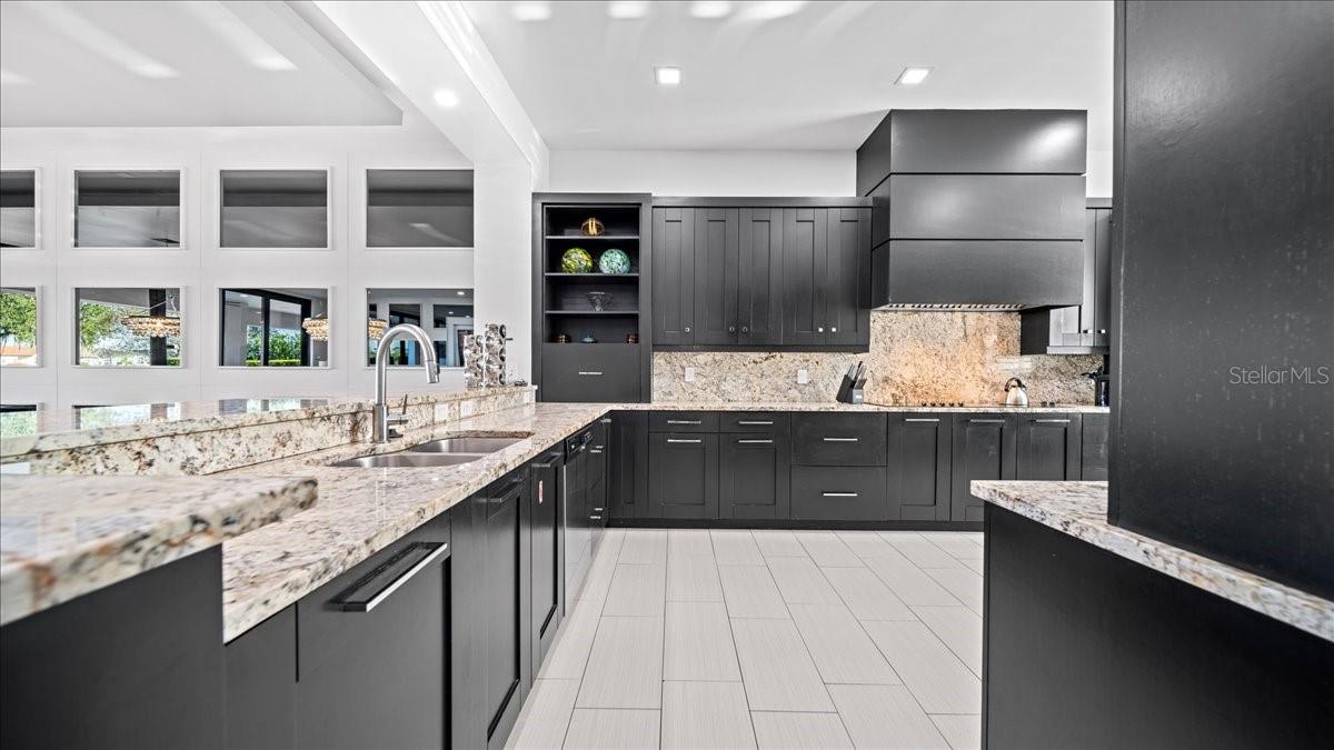 REUNION WEST VLGS NORTH - Residential