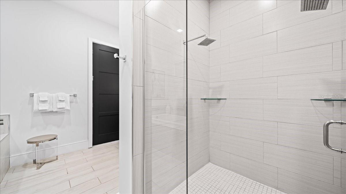 REUNION WEST VLGS NORTH - Residential