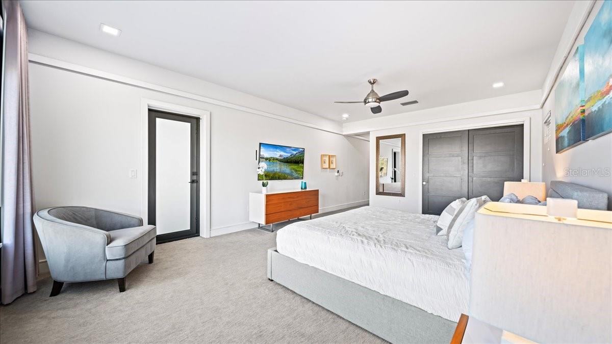 REUNION WEST VLGS NORTH - Residential