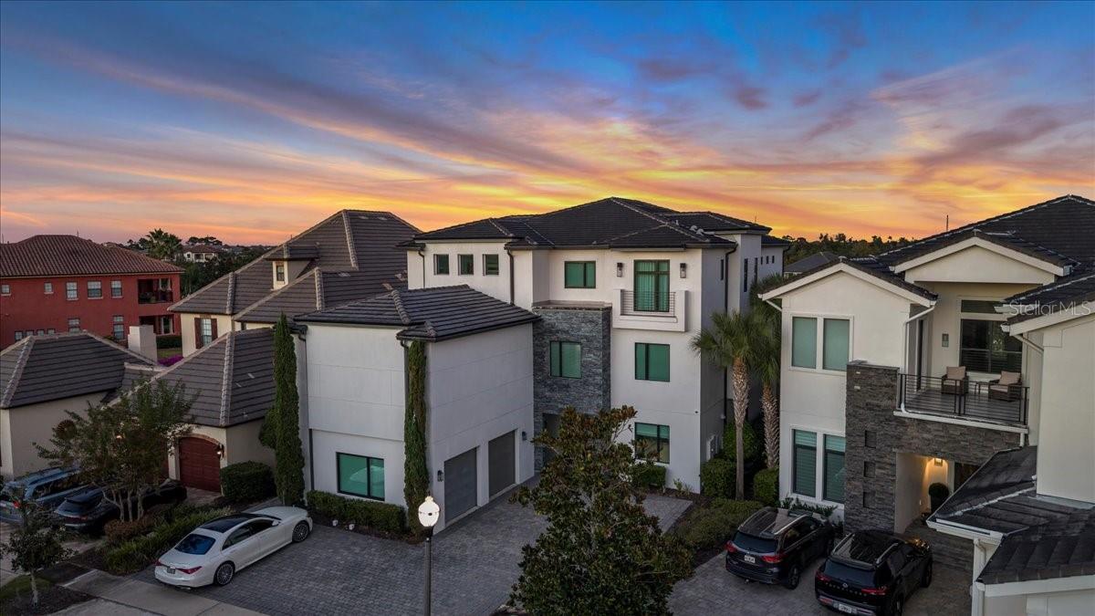 REUNION WEST VLGS NORTH - Residential