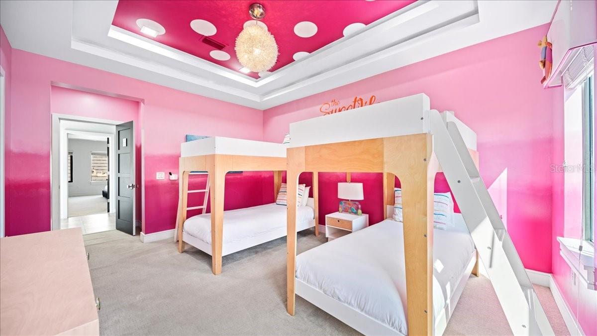 REUNION WEST VLGS NORTH - Residential