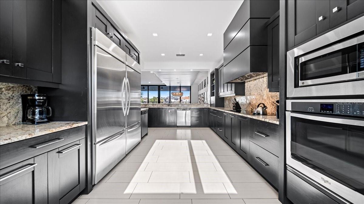 REUNION WEST VLGS NORTH - Residential