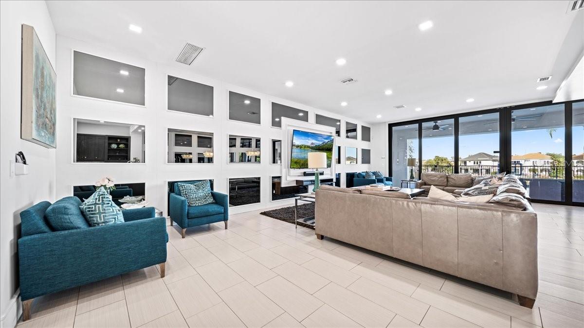 REUNION WEST VLGS NORTH - Residential