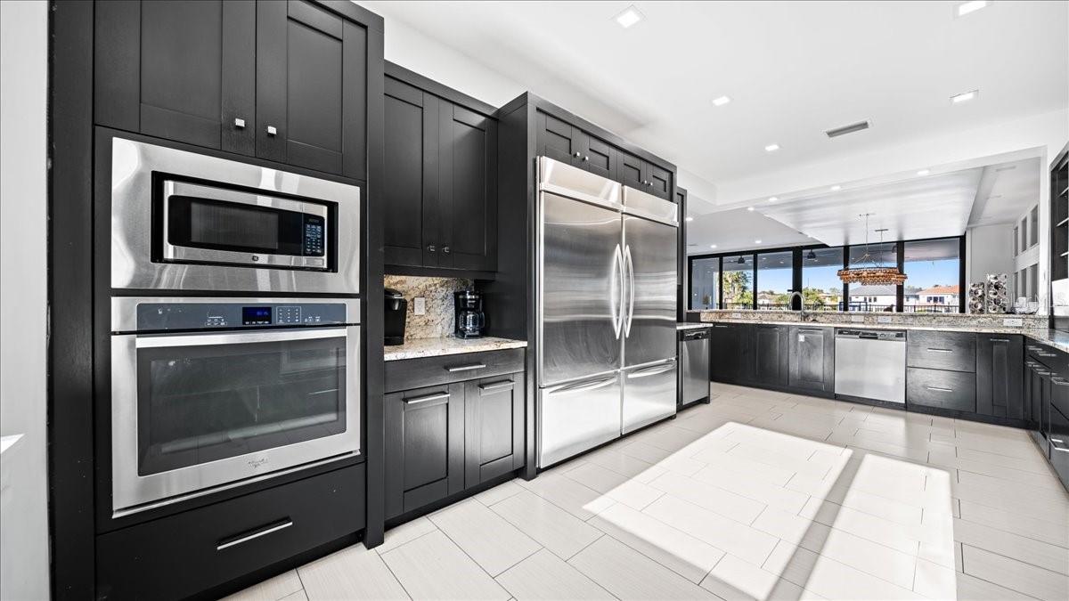 REUNION WEST VLGS NORTH - Residential